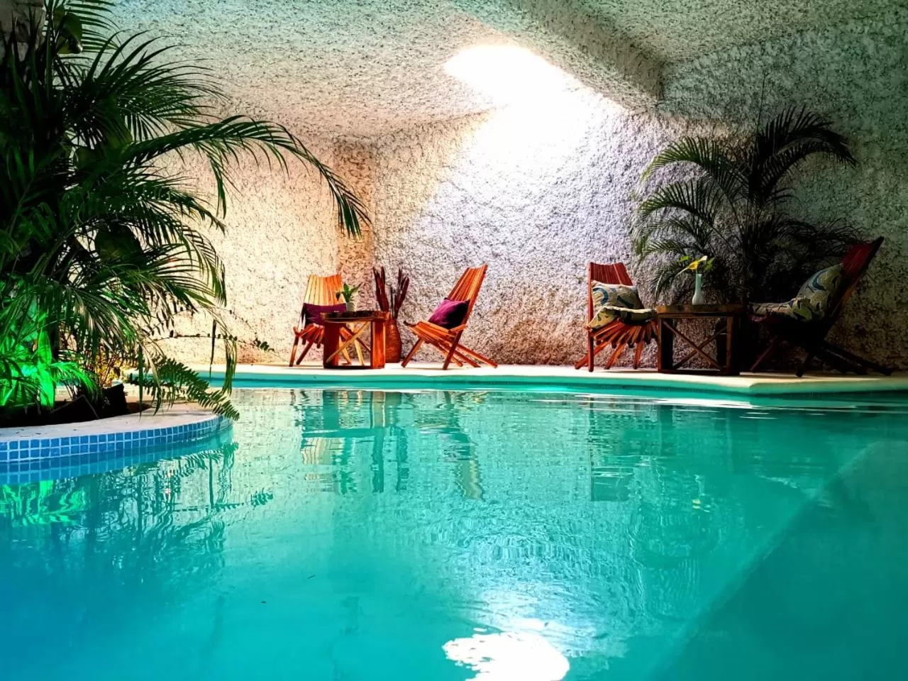 Swimming pool in Mayan Majesty Boutique Hotel