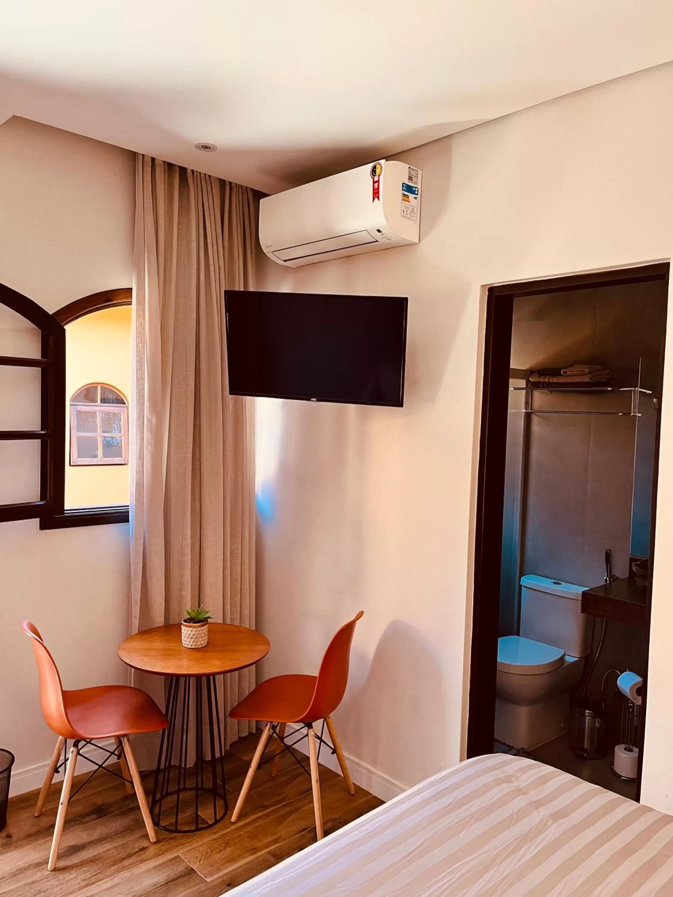 Bedroom, Bed in Hotel do Parque - Cunha