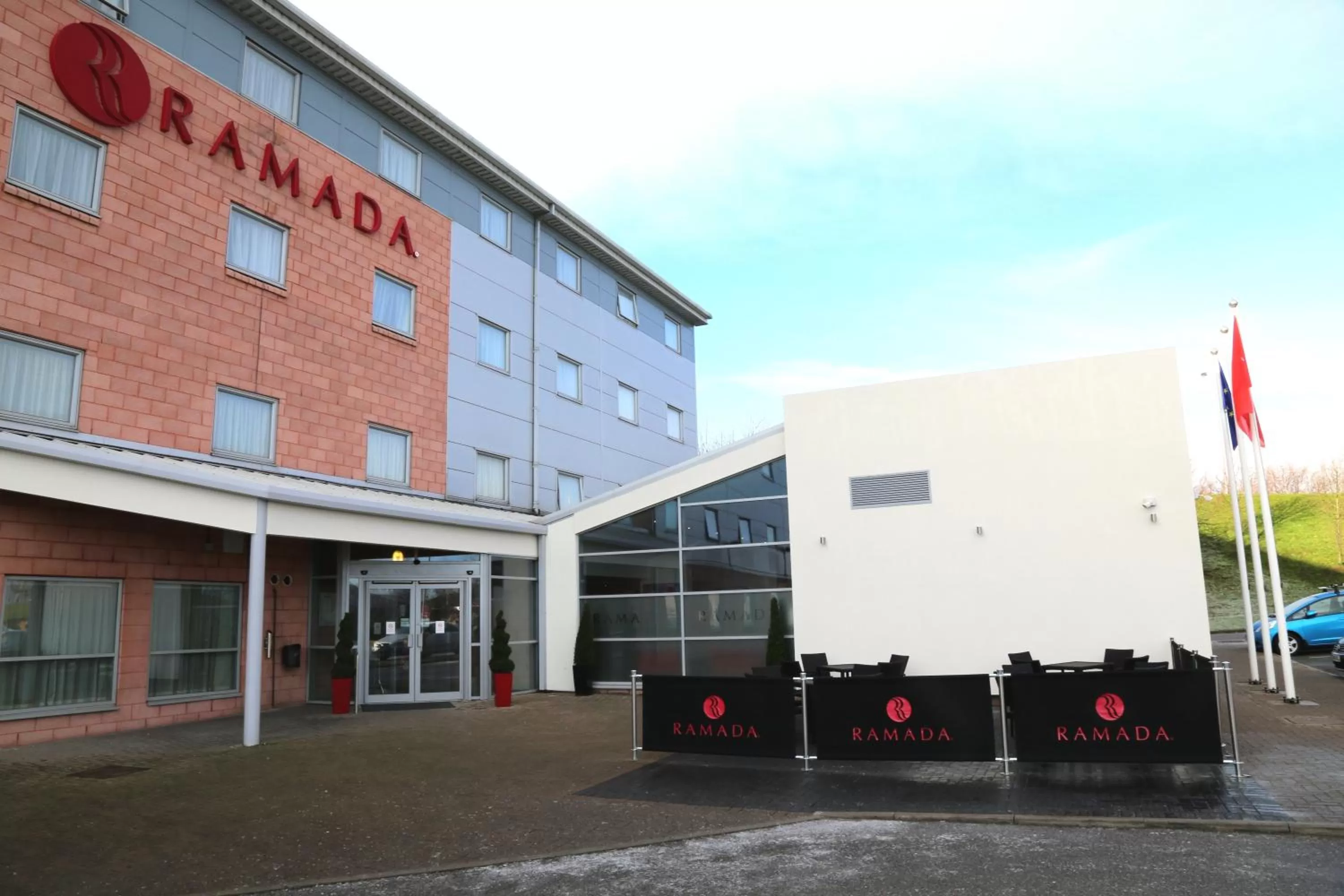 Facade/entrance in Ramada Wakefield