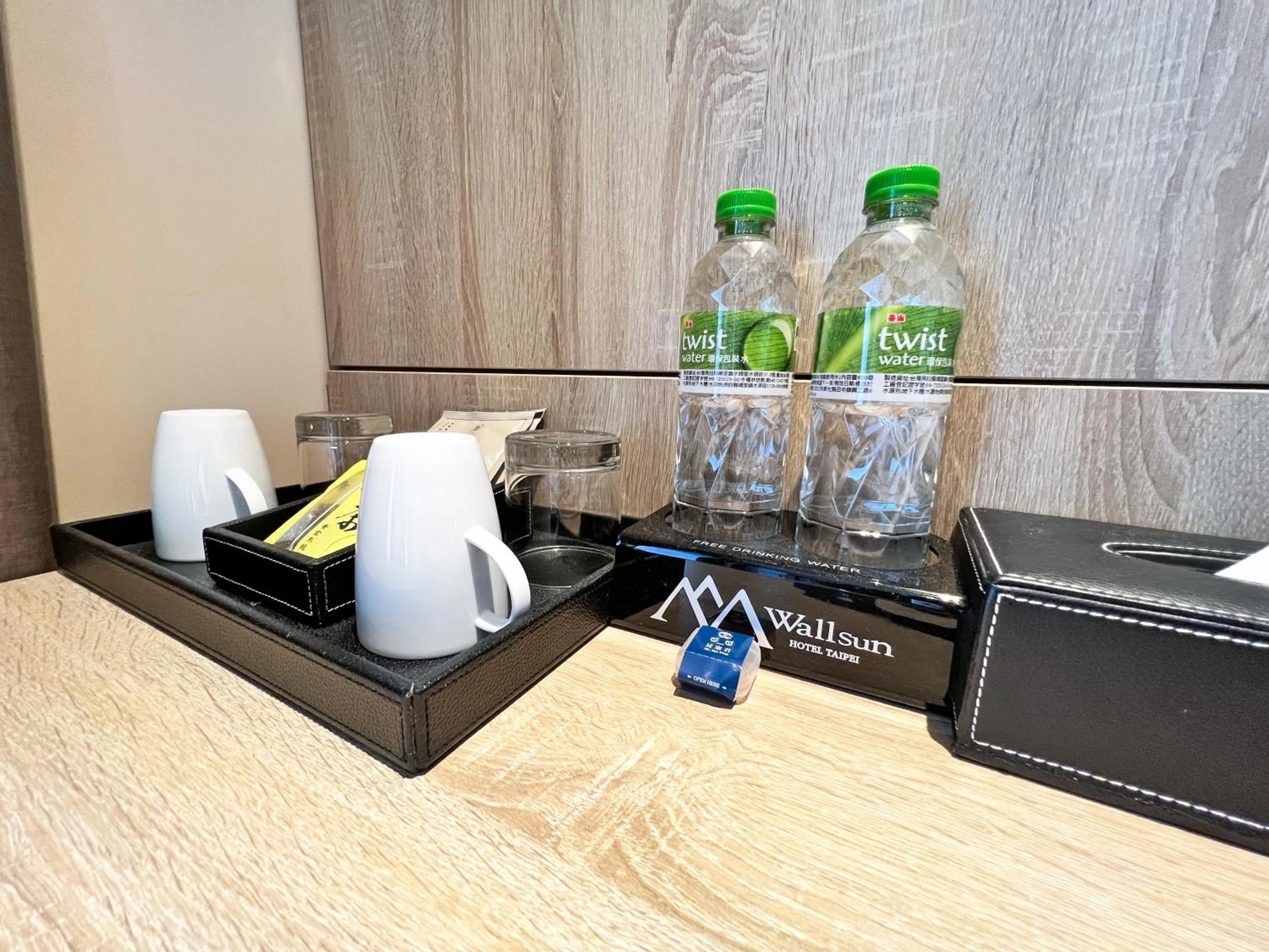 Coffee/tea facilities in Wallsun Hotel