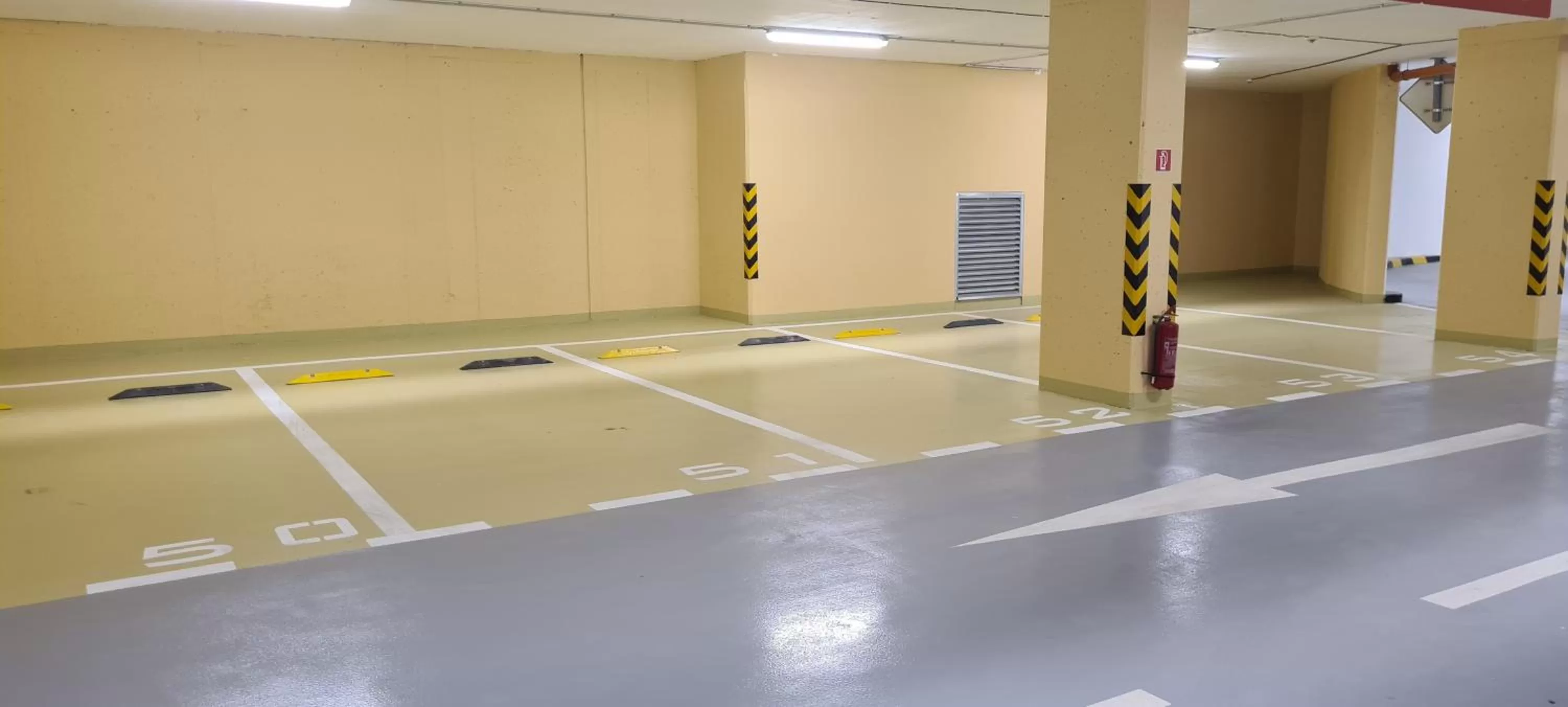 Parking in Metropolitan Star Apart Hotel