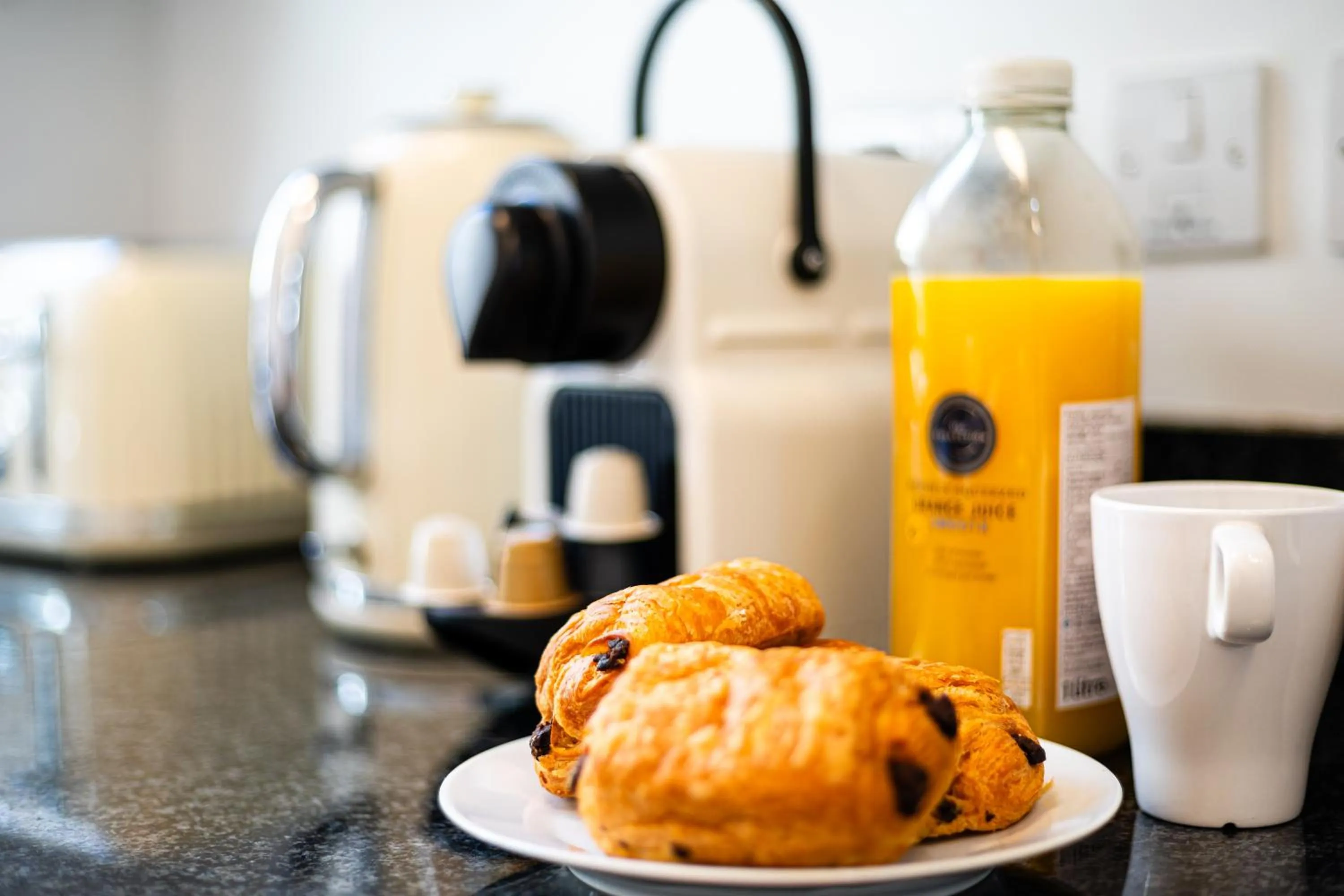 Coffee/tea facilities in Bond Street Serviced Apartment