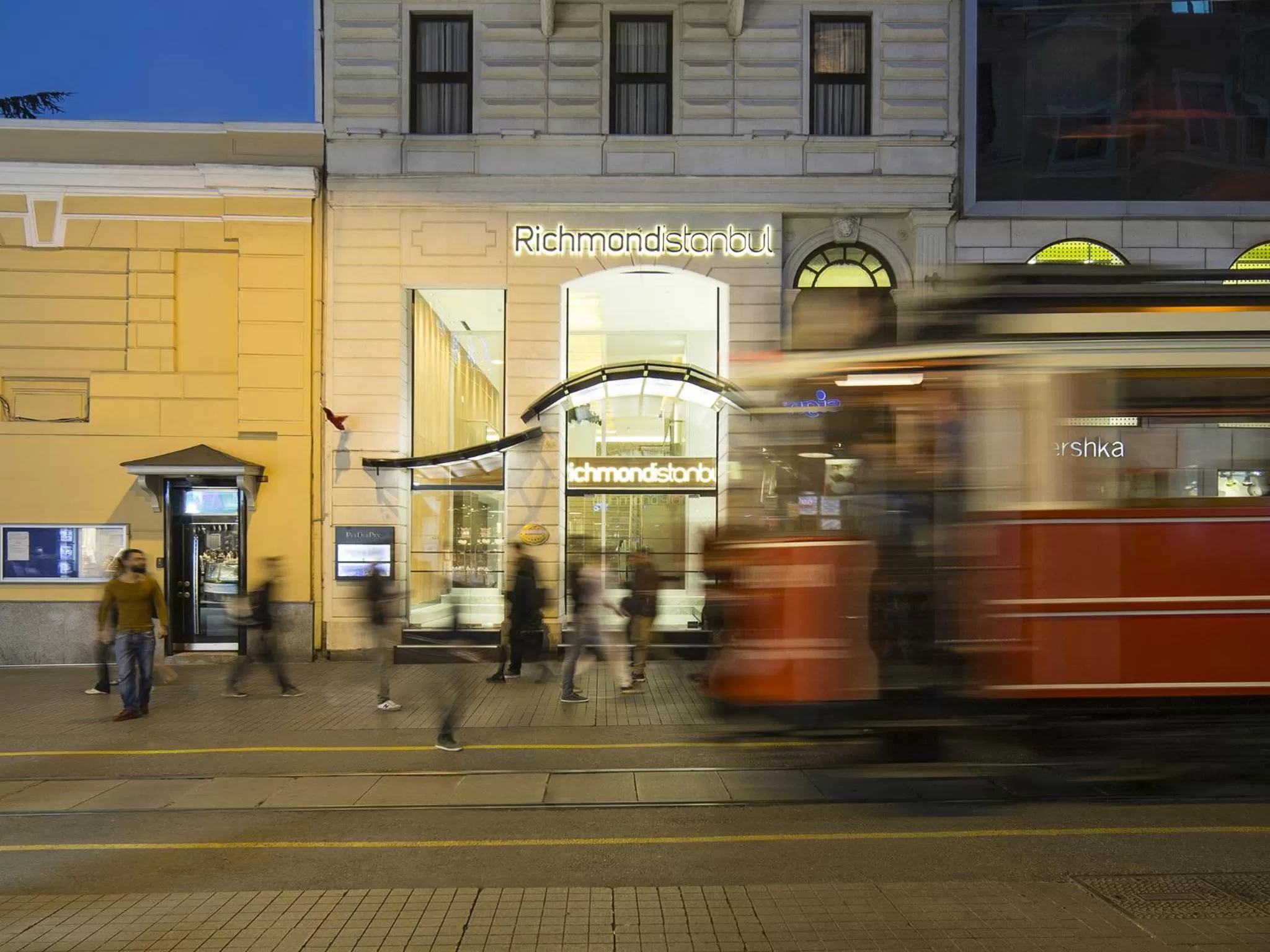 Facade/entrance in Richmond Istanbul