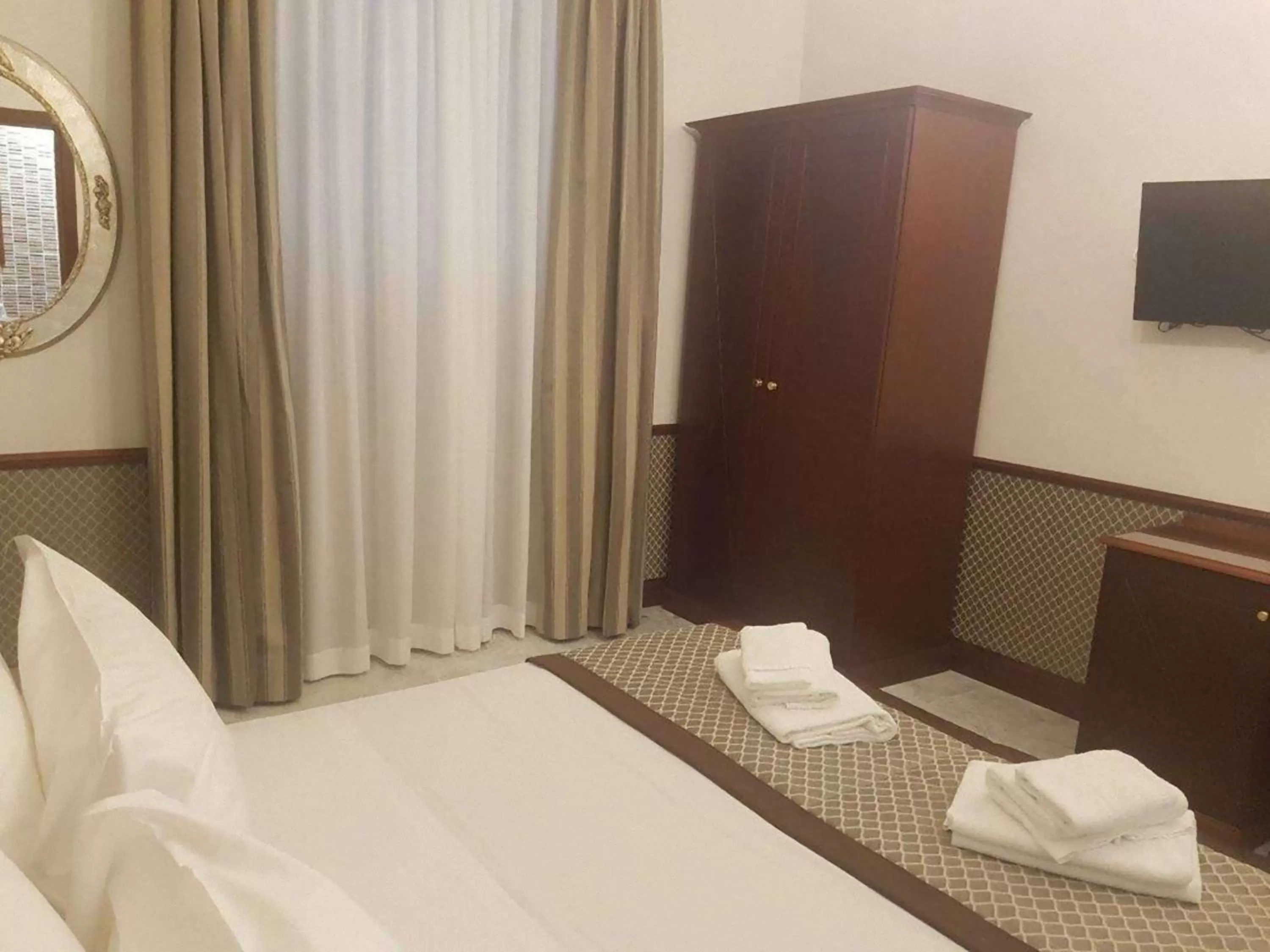 Bedroom, Bed in Hotel Best Roma