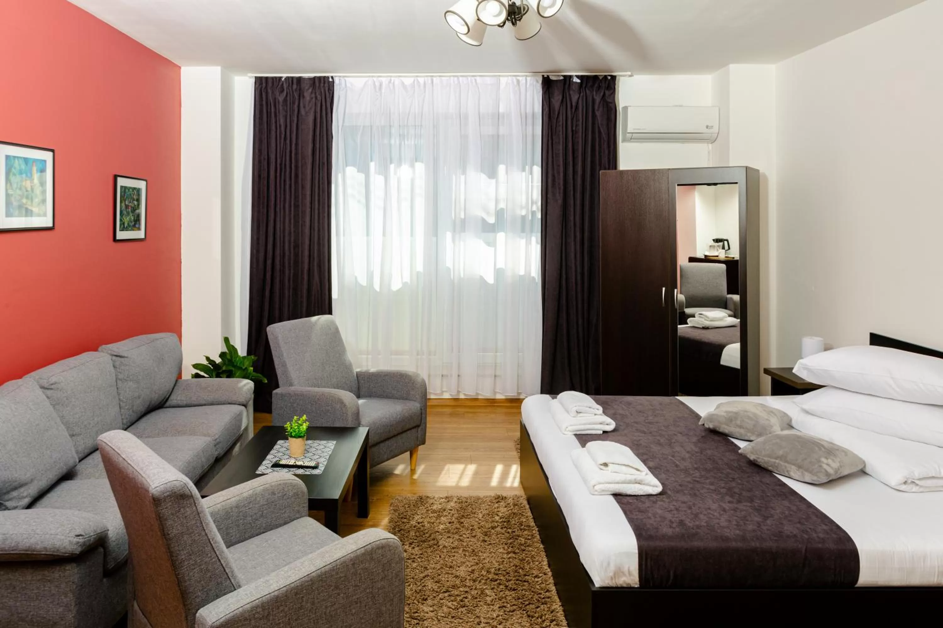 Bedroom in Pensiunea Pictorilor