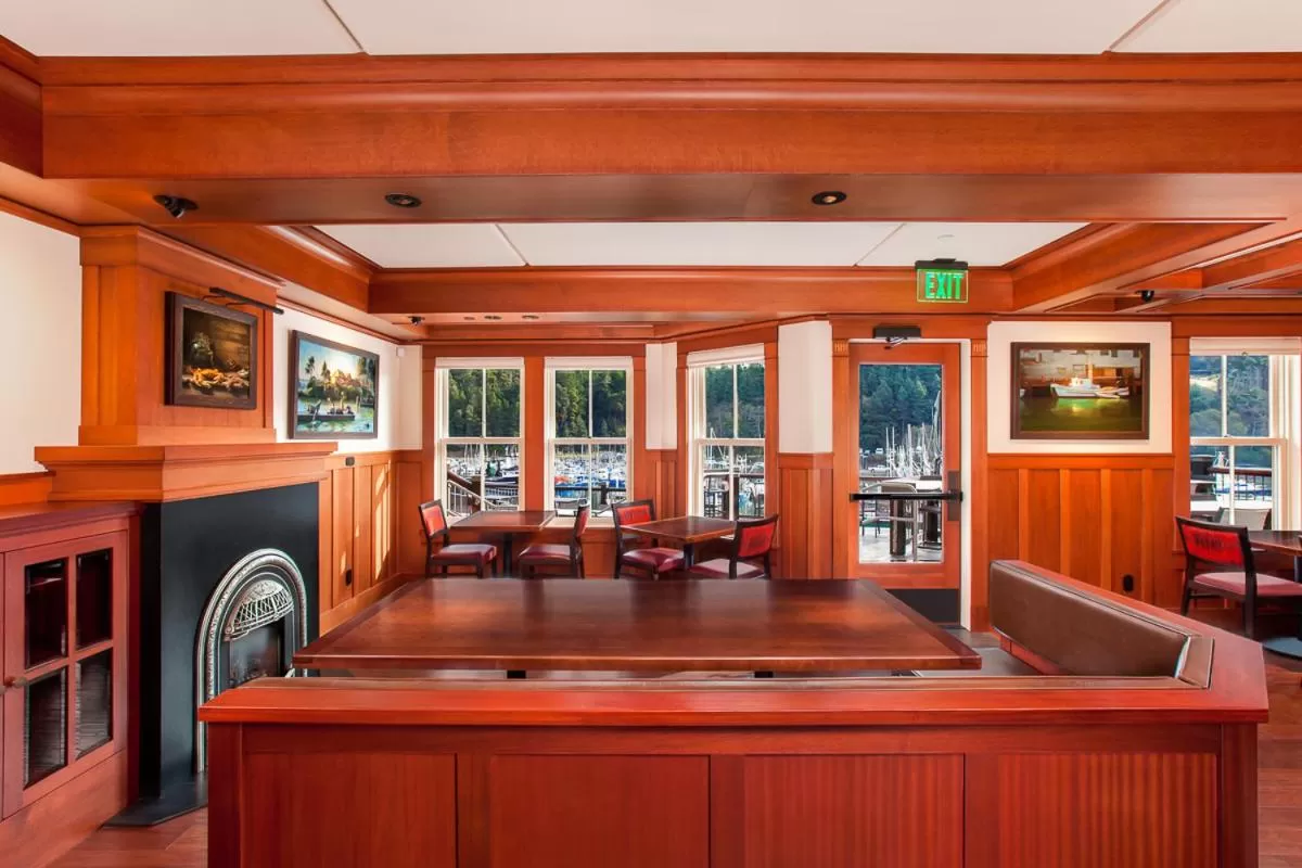 Restaurant/places to eat in Noyo Harbor Inn