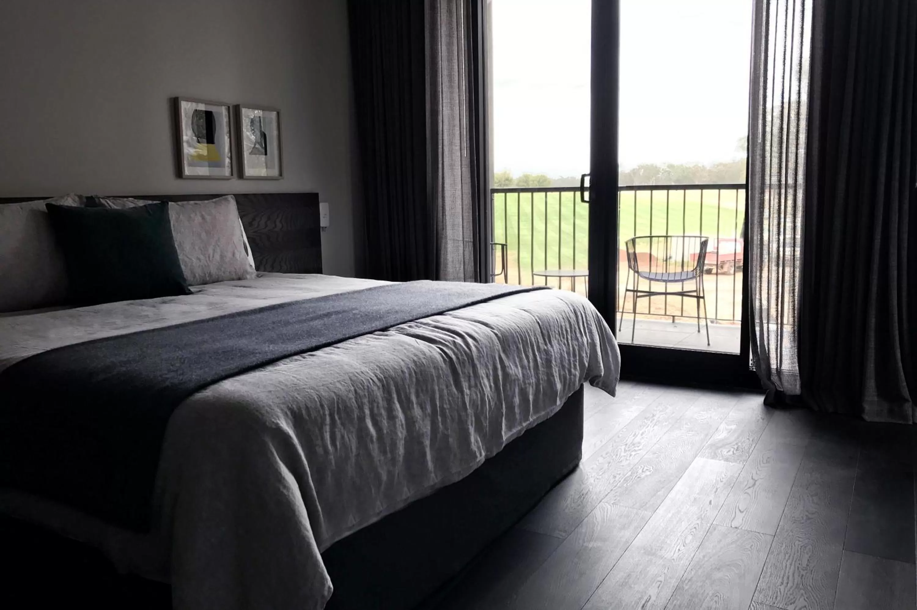 Bed in The Mitchelton Hotel Nagambie