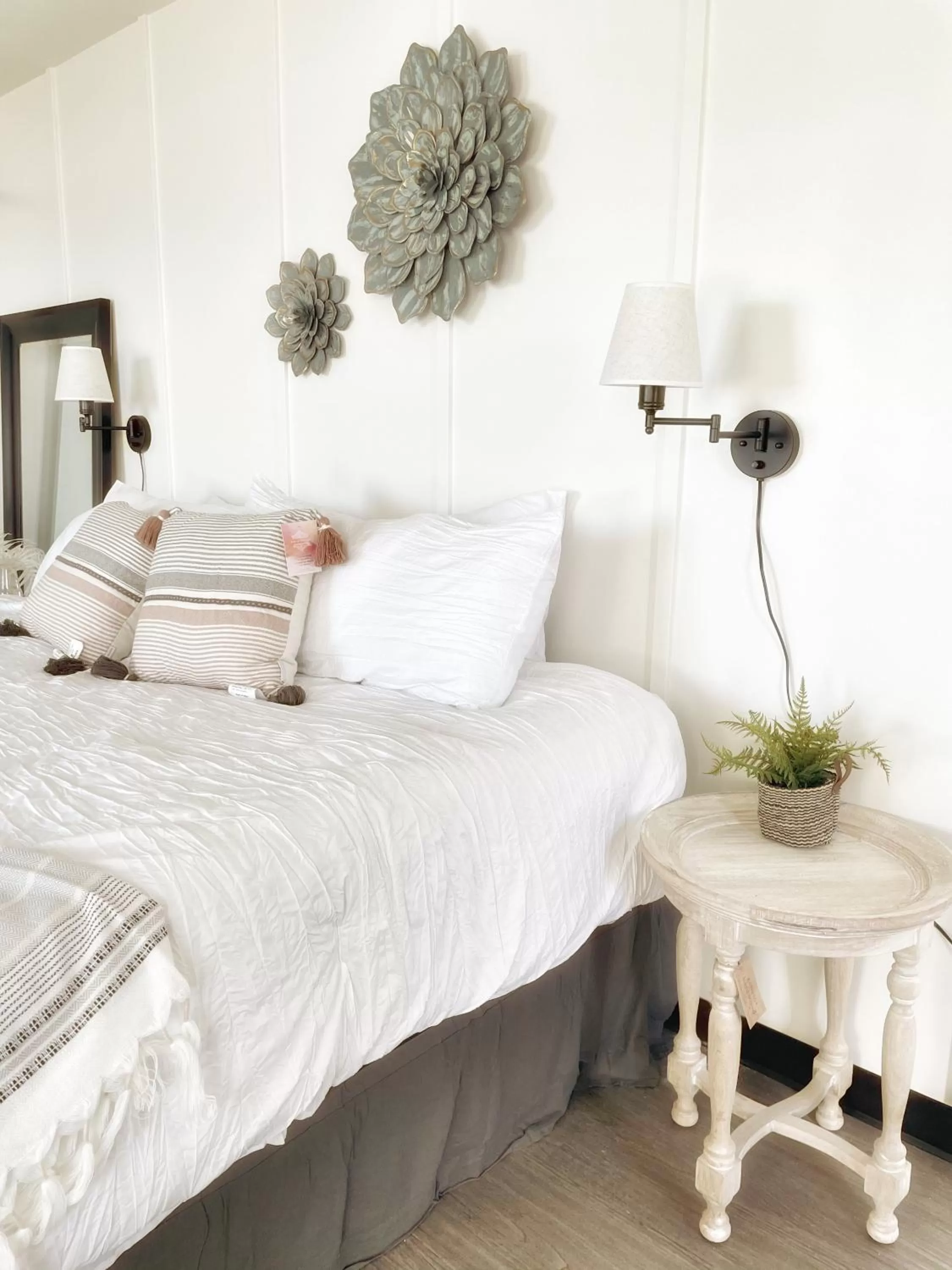 Bedroom, Bed in The Shack Inn