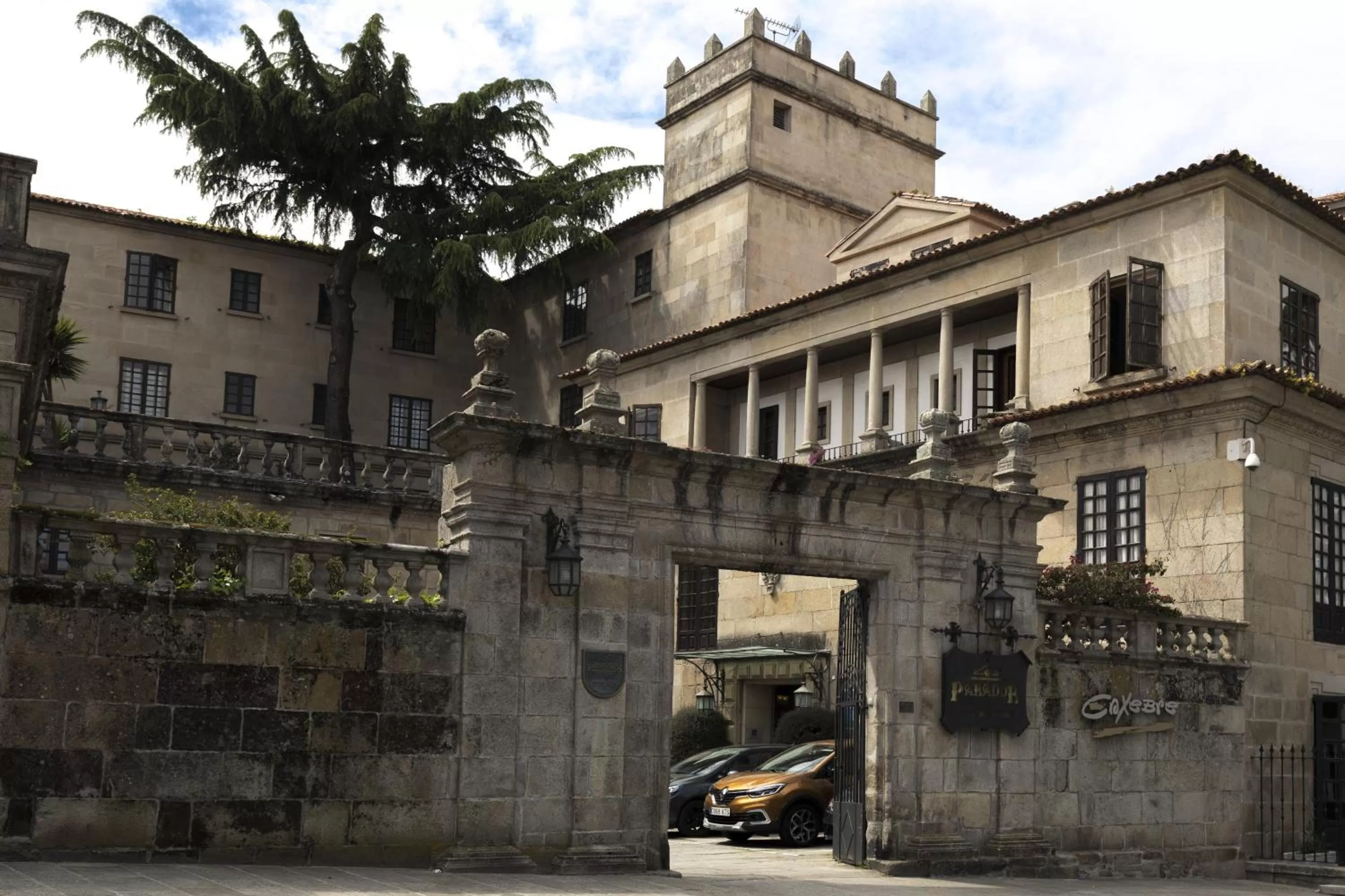 Property building in Parador de Pontevedra
