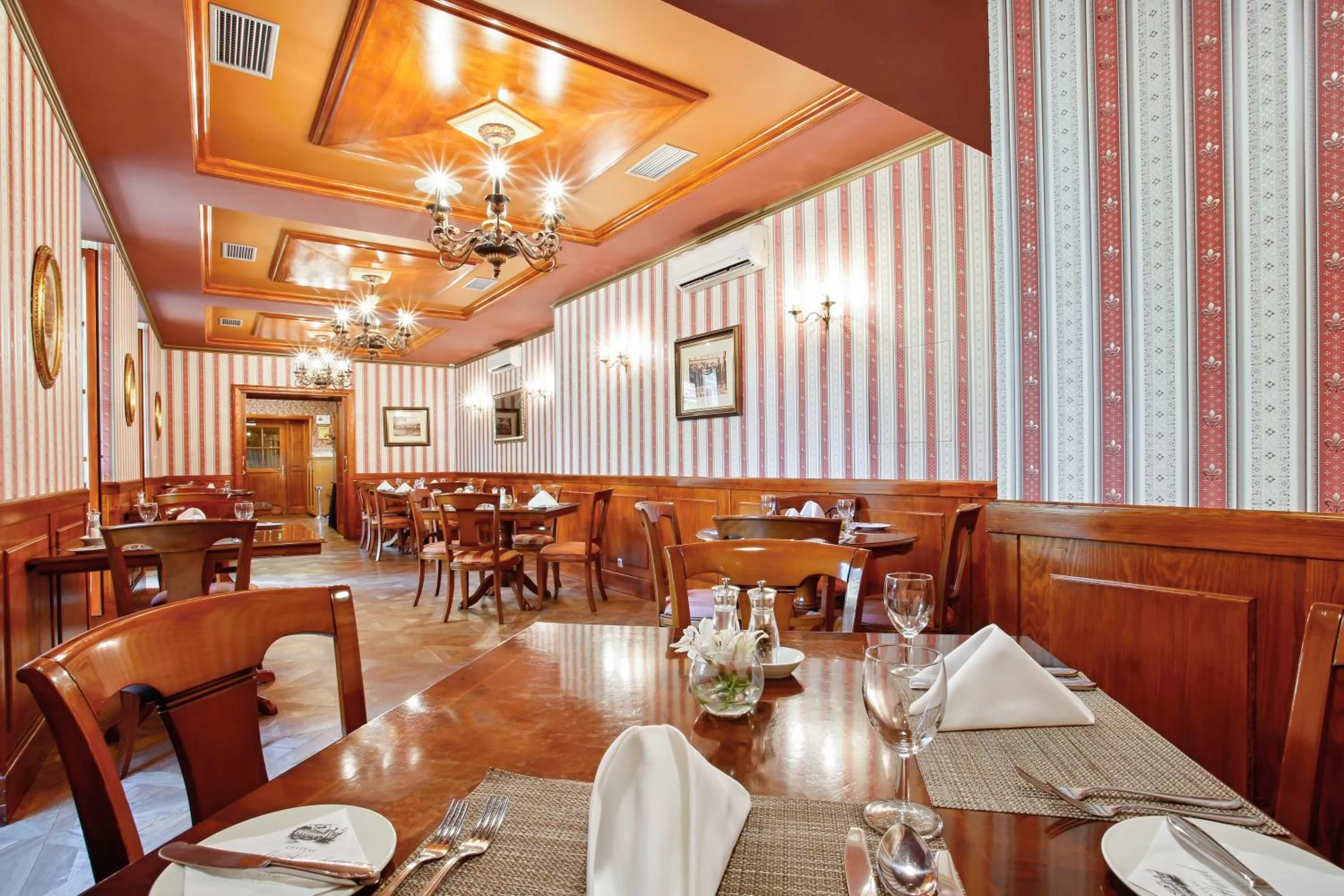 Restaurant/places to eat in Chateau St. Havel - Wellness Hotel