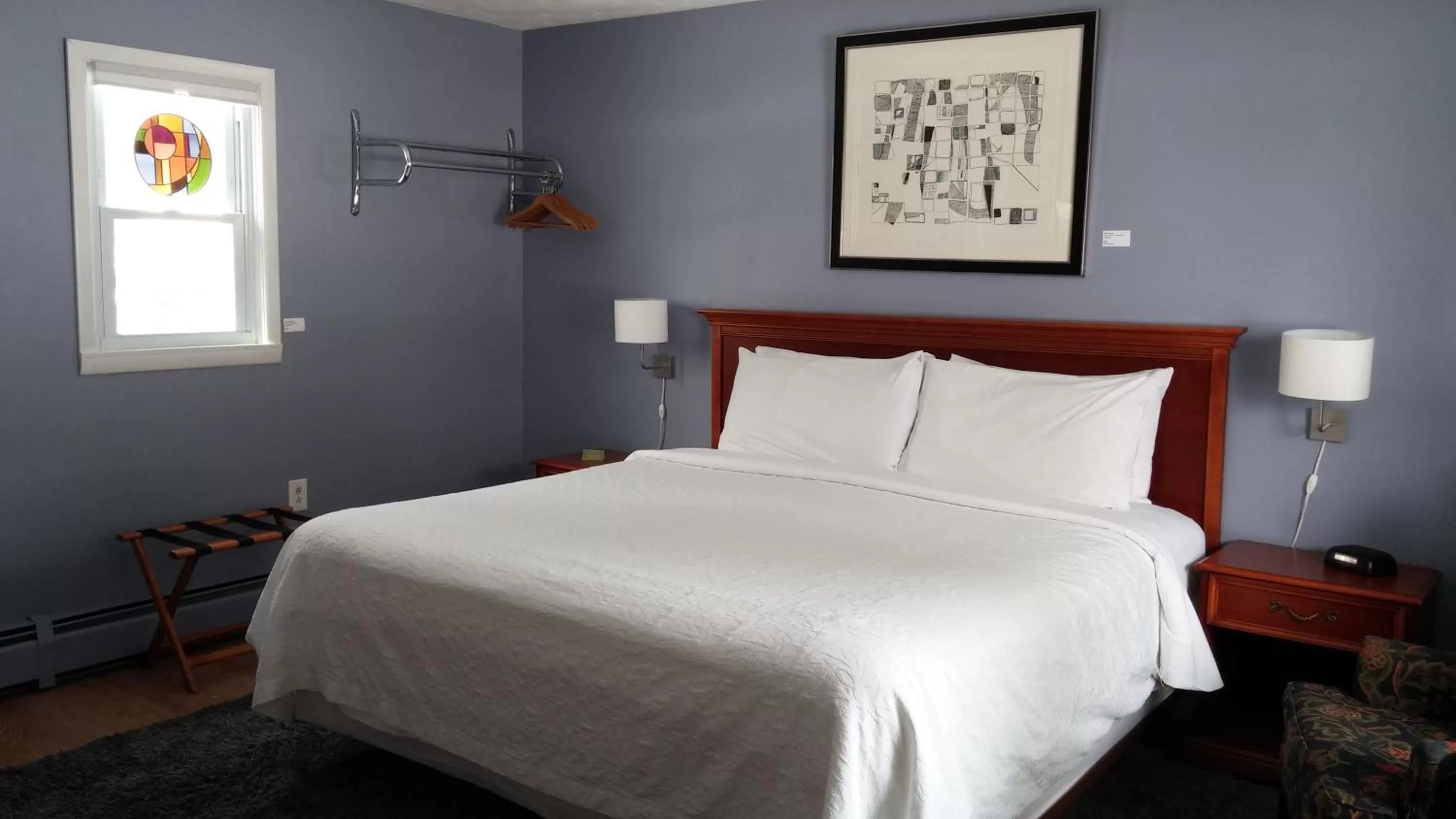 Bed in Harwood Hill Motel