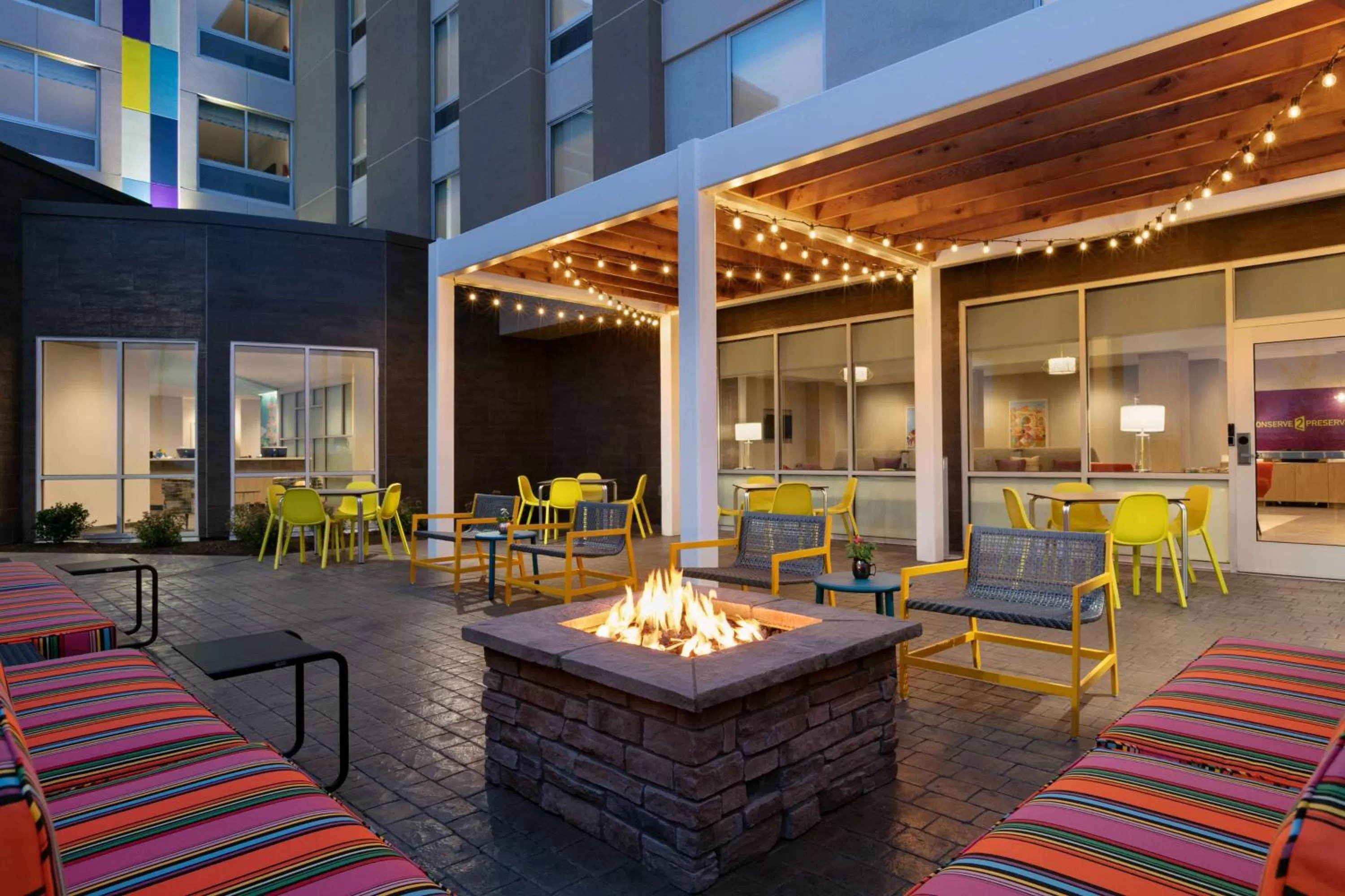 Patio in Tru By Hilton Easton