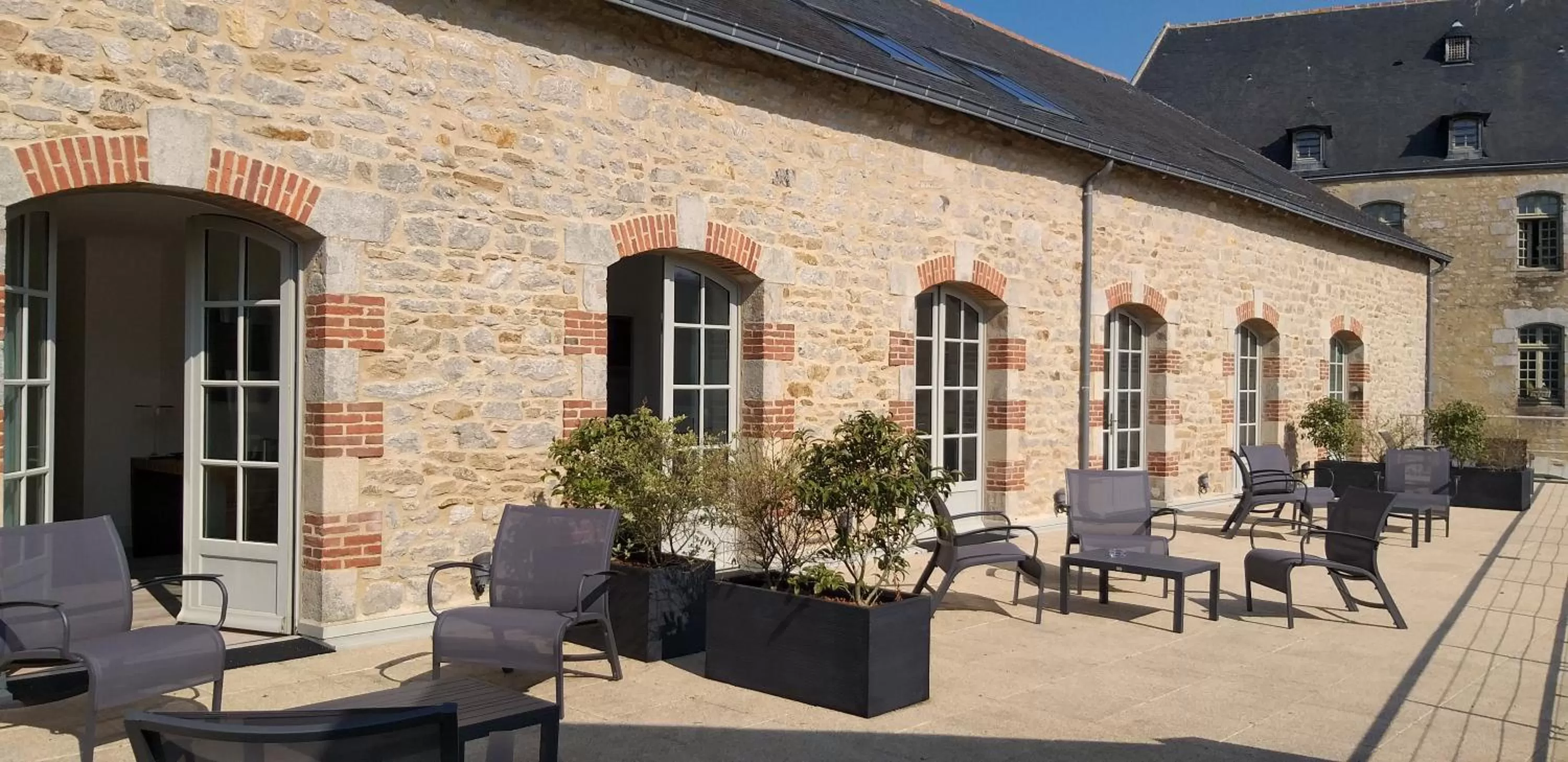 Balcony/Terrace, Patio/Outdoor Area in Hôtel Ginkgo - SPA Biloba