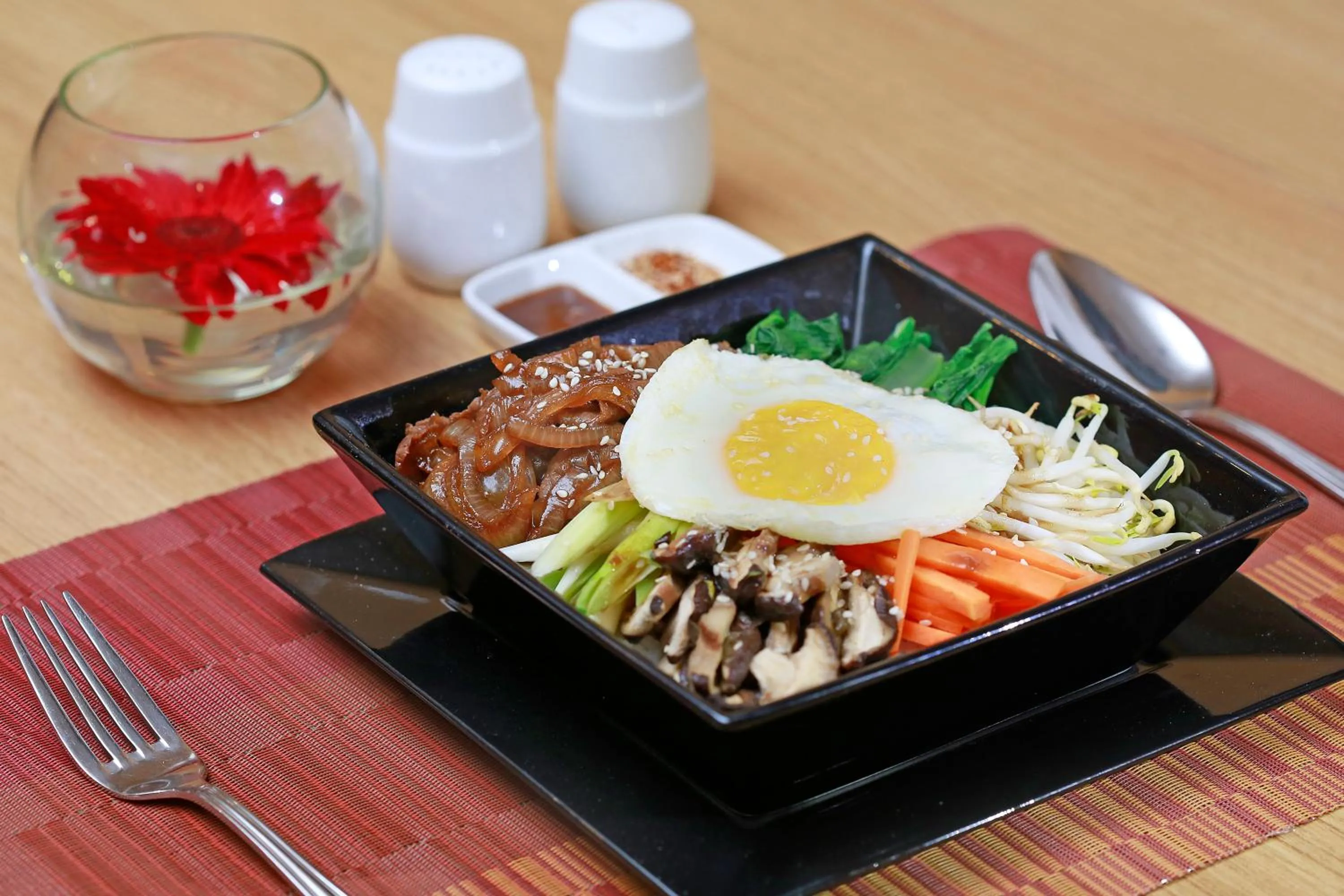 Restaurant/places to eat in All Sedayu Hotel Kelapa Gading