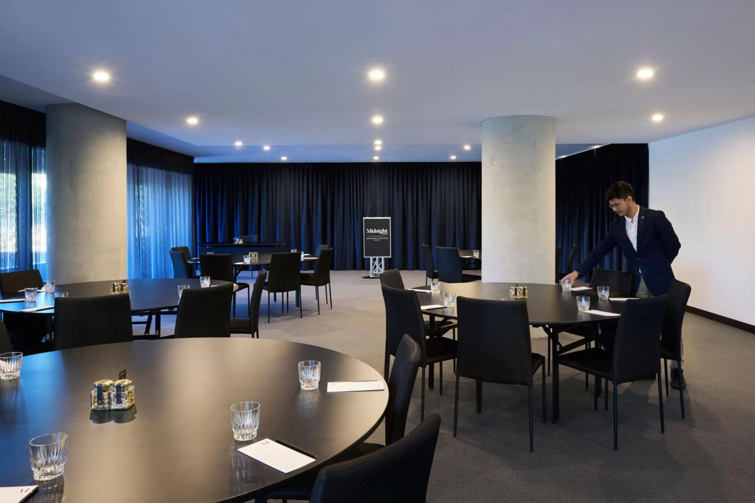 Meeting/conference room in Midnight Hotel, Autograph Collection