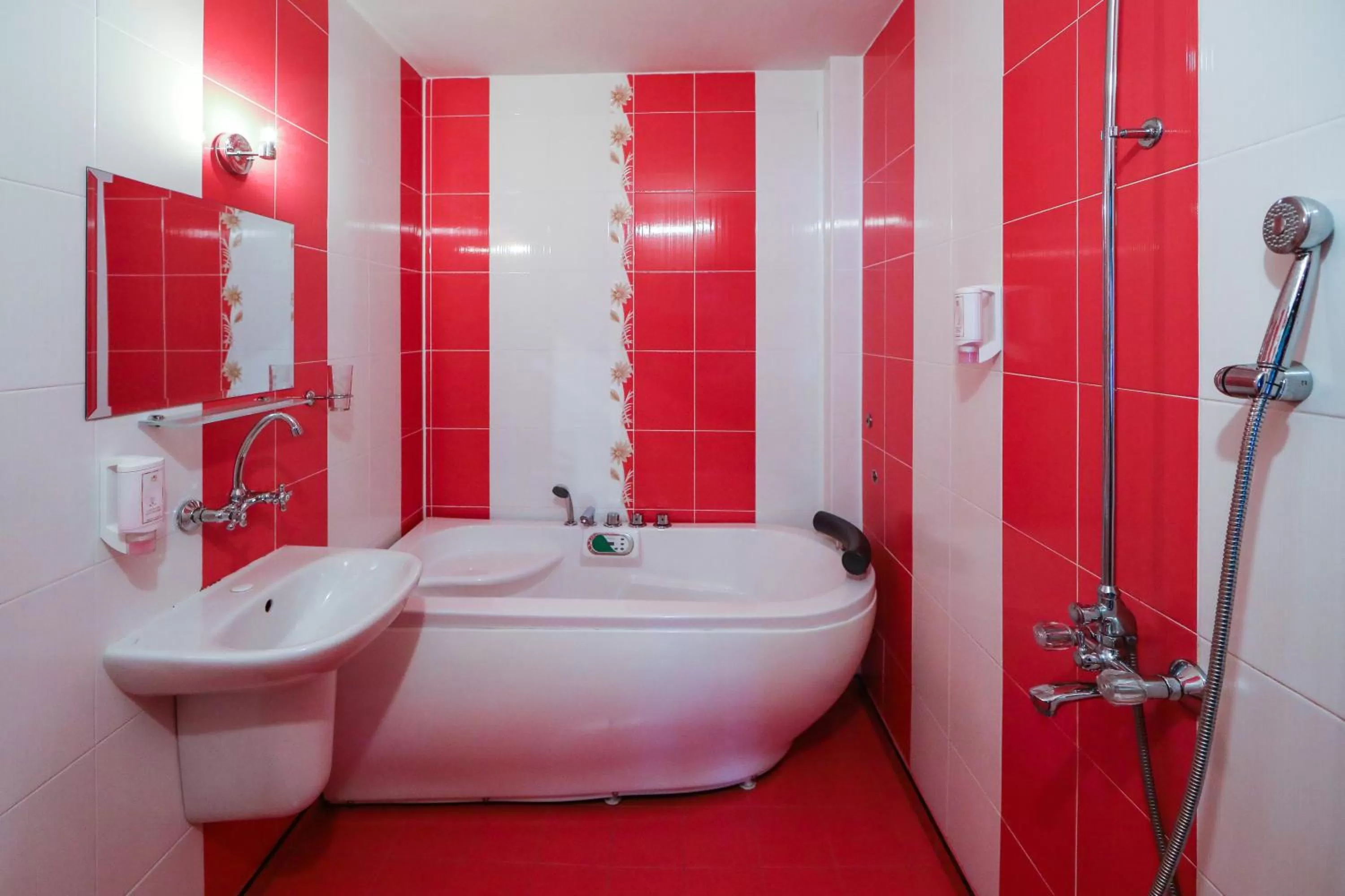 Bathroom in Complex Baroto