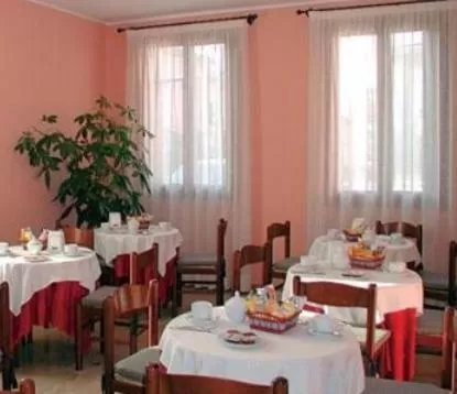 Restaurant/places to eat in Hotel Altieri