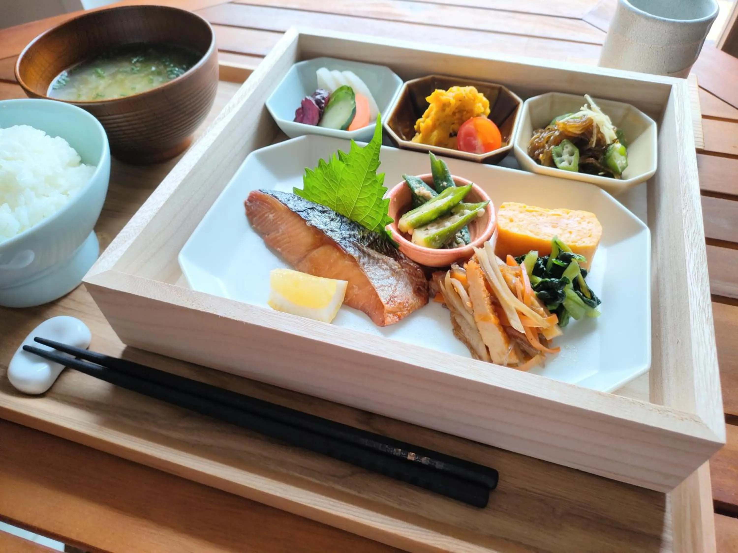 Restaurant/places to eat in Green Rich Hotel Tosu Ekimae