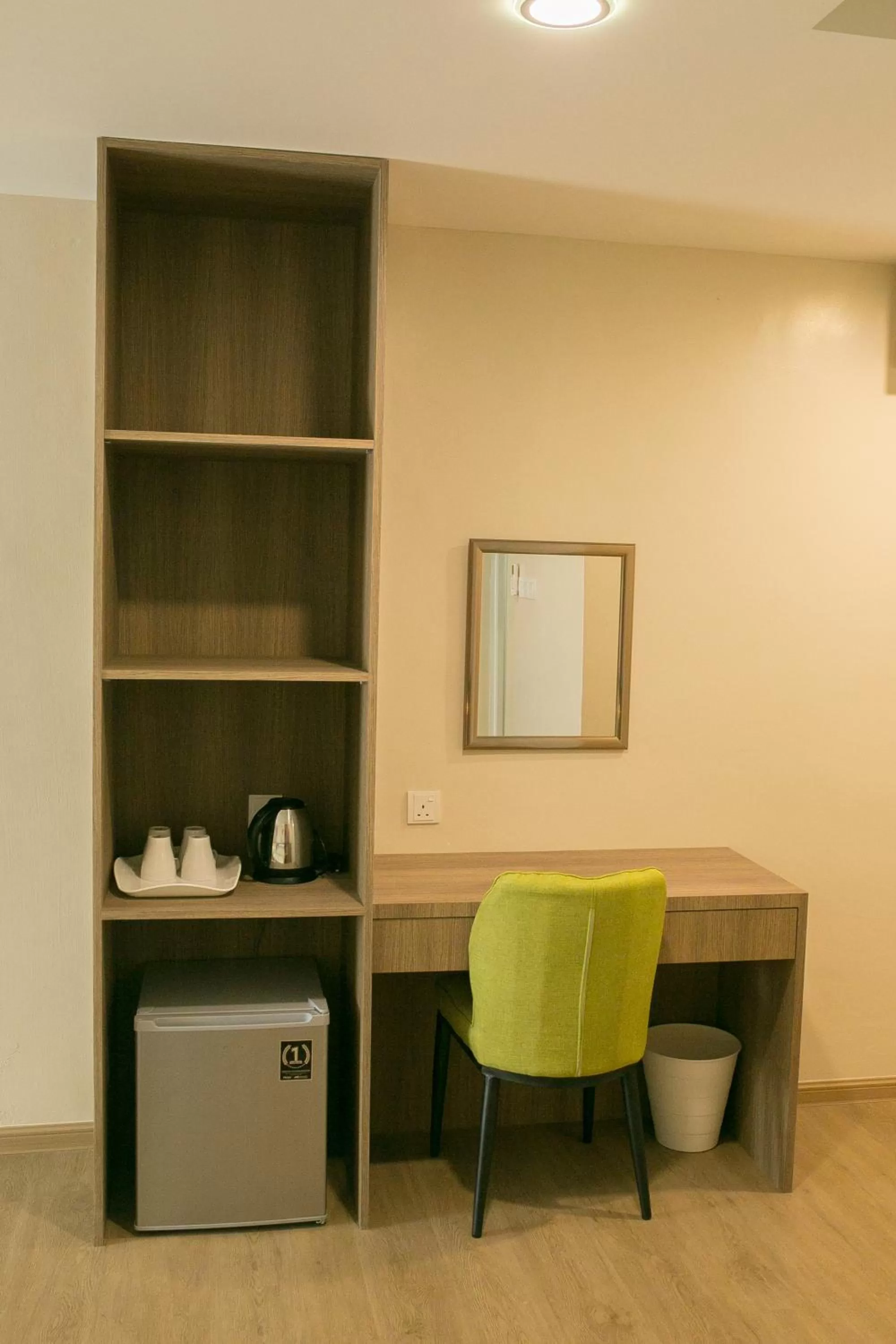 Communal lounge/ TV room, TV/Entertainment Center in Savana Hotel & Serviced Apartments