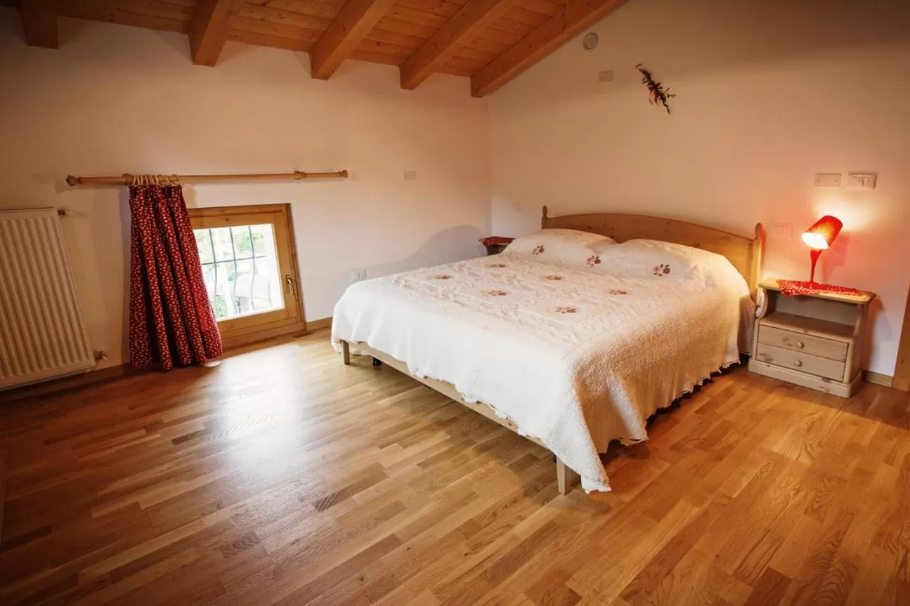 Day, Bed in Albergo Diffuso Tolmezzo