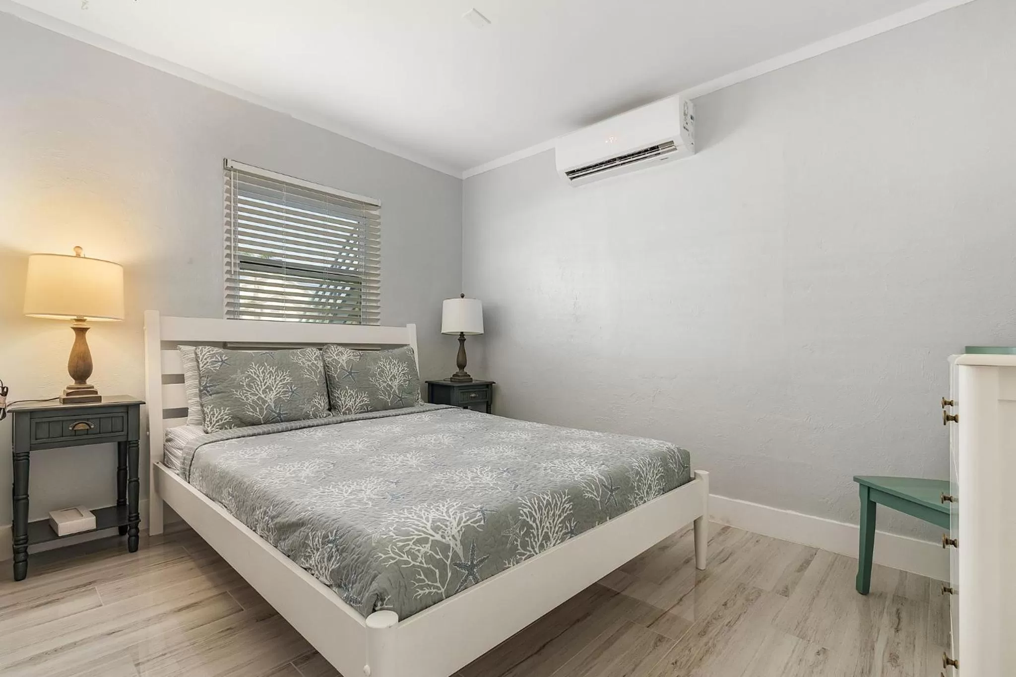 Bedroom, Bed in Matlacha on Shoreview