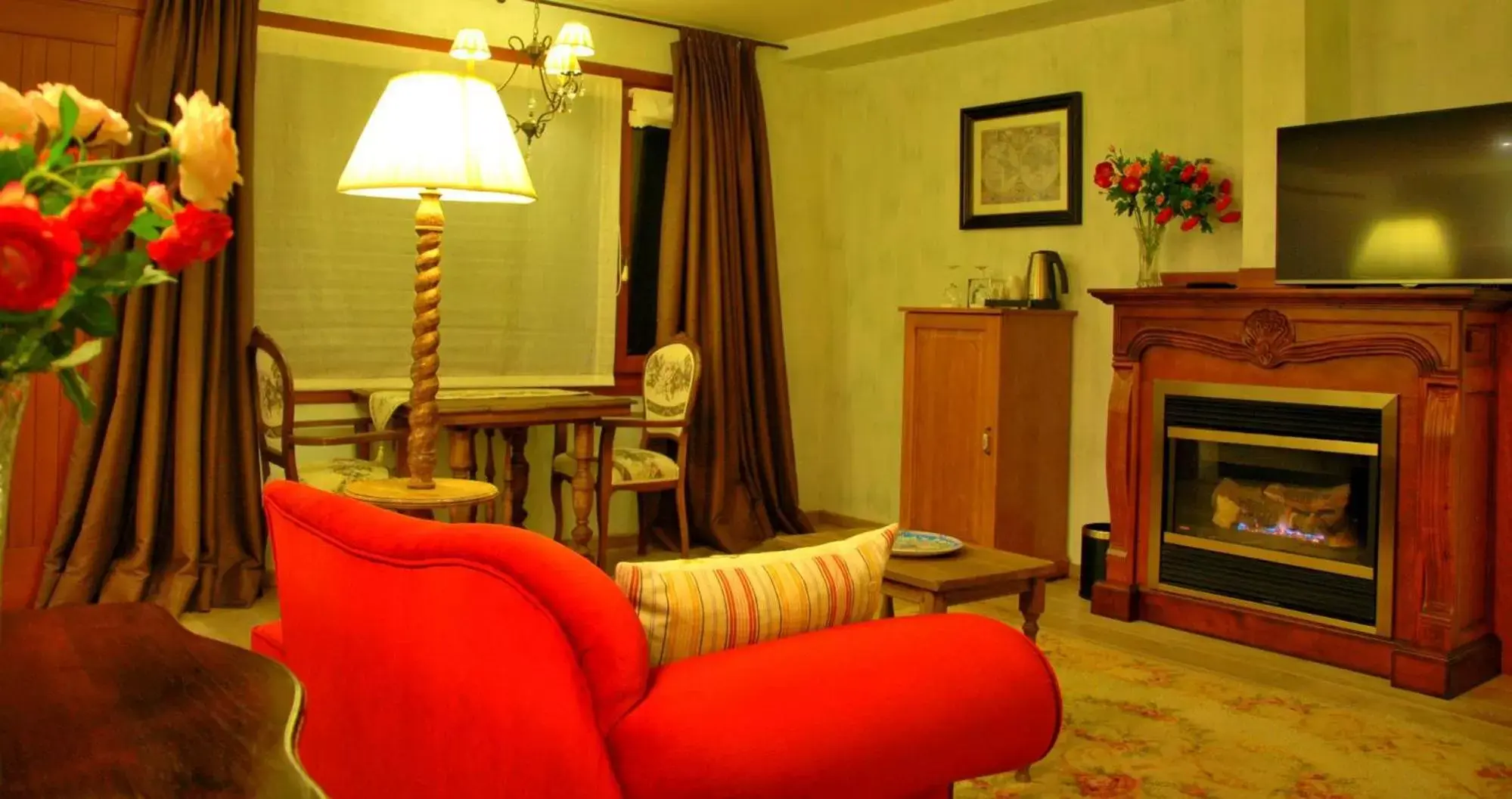 Suite with Terrace and Hydromassage Bath in Hotel Selba d'Ansils Suite with Terrace and Hydromassage Bath in Hotel Selba d'Ansils