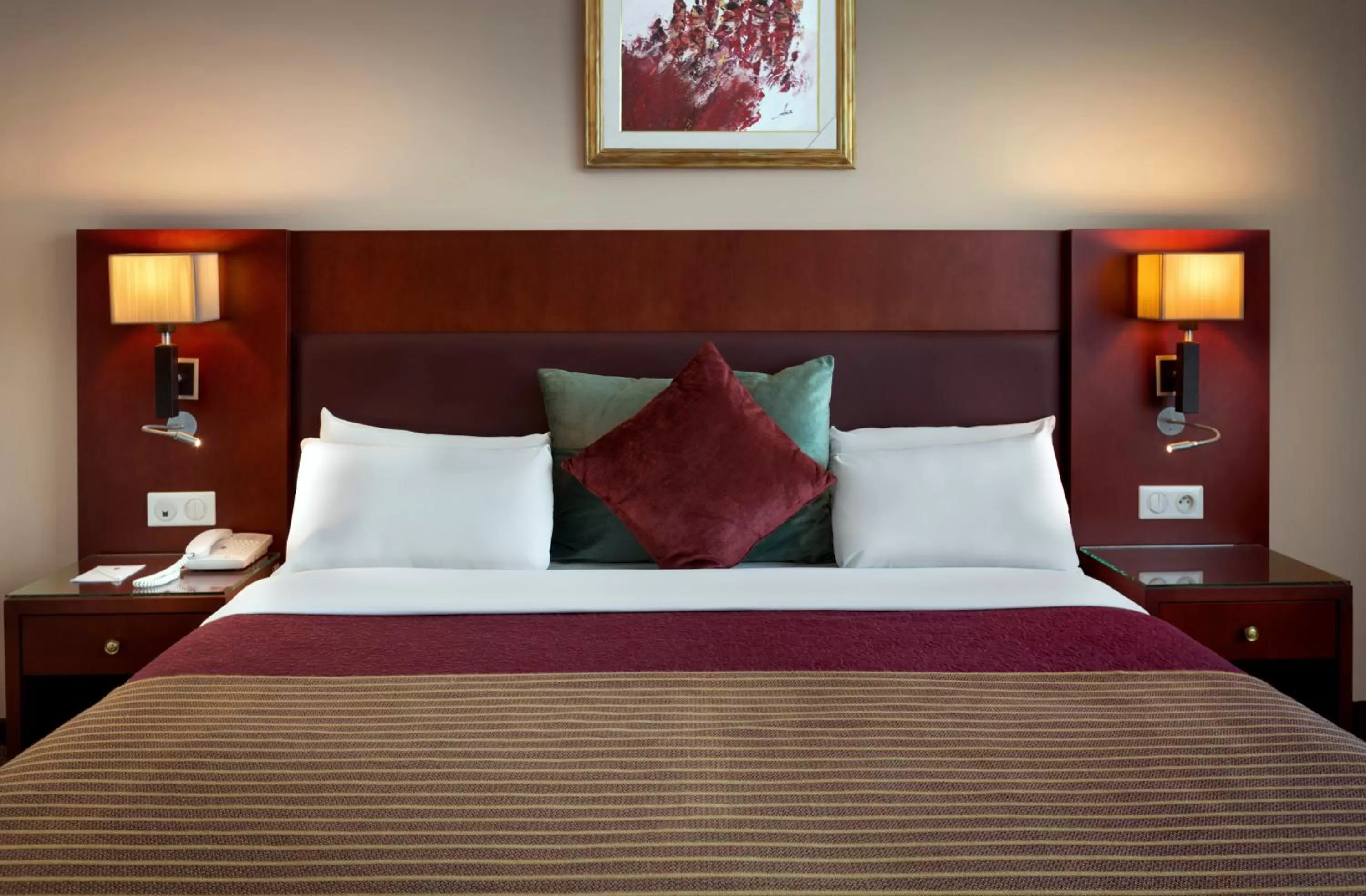 Bed in Azalaï Hôtel Cotonou