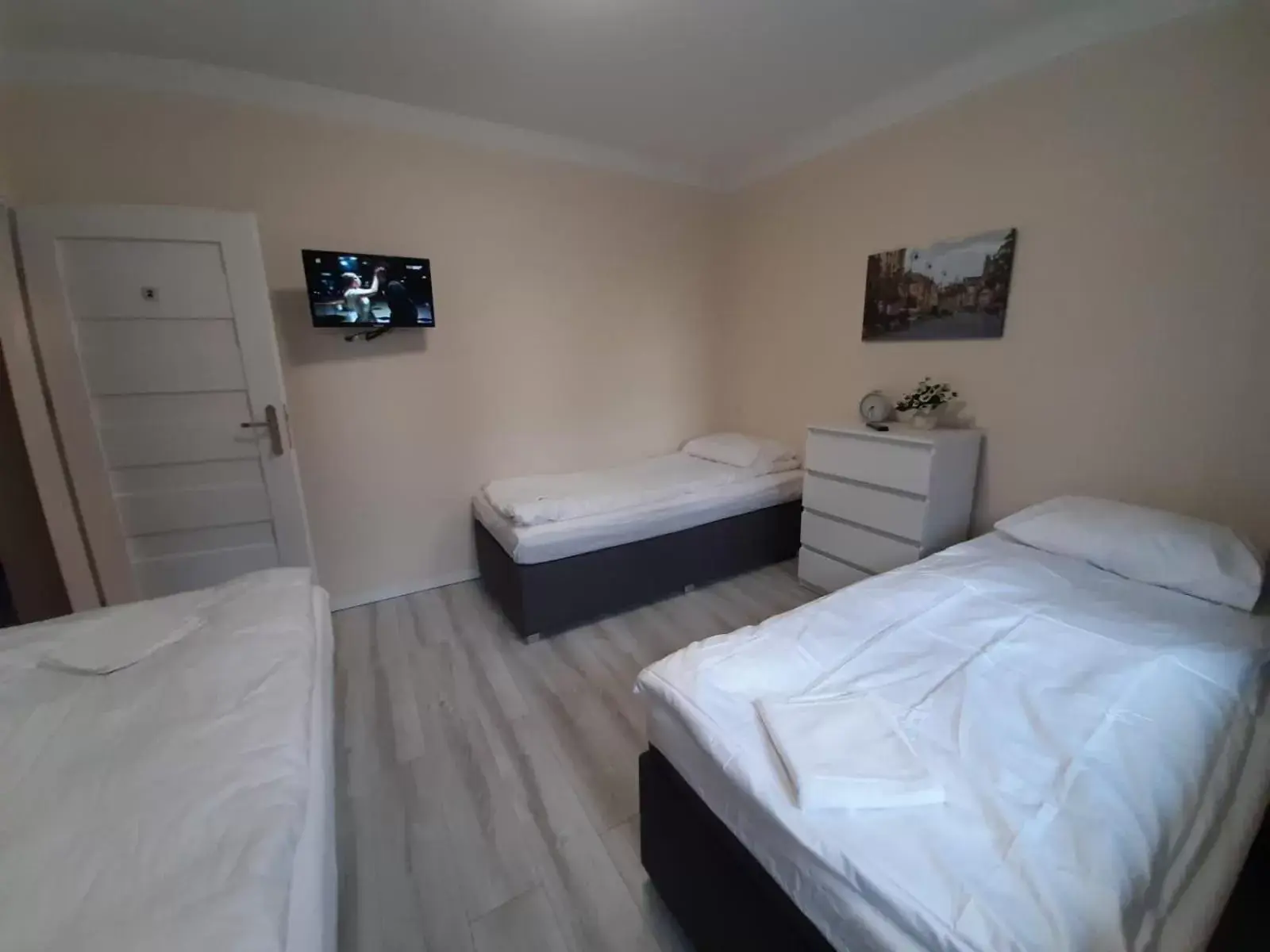 Basic Triple Room in Warszawska Basic Triple Room in Warszawska