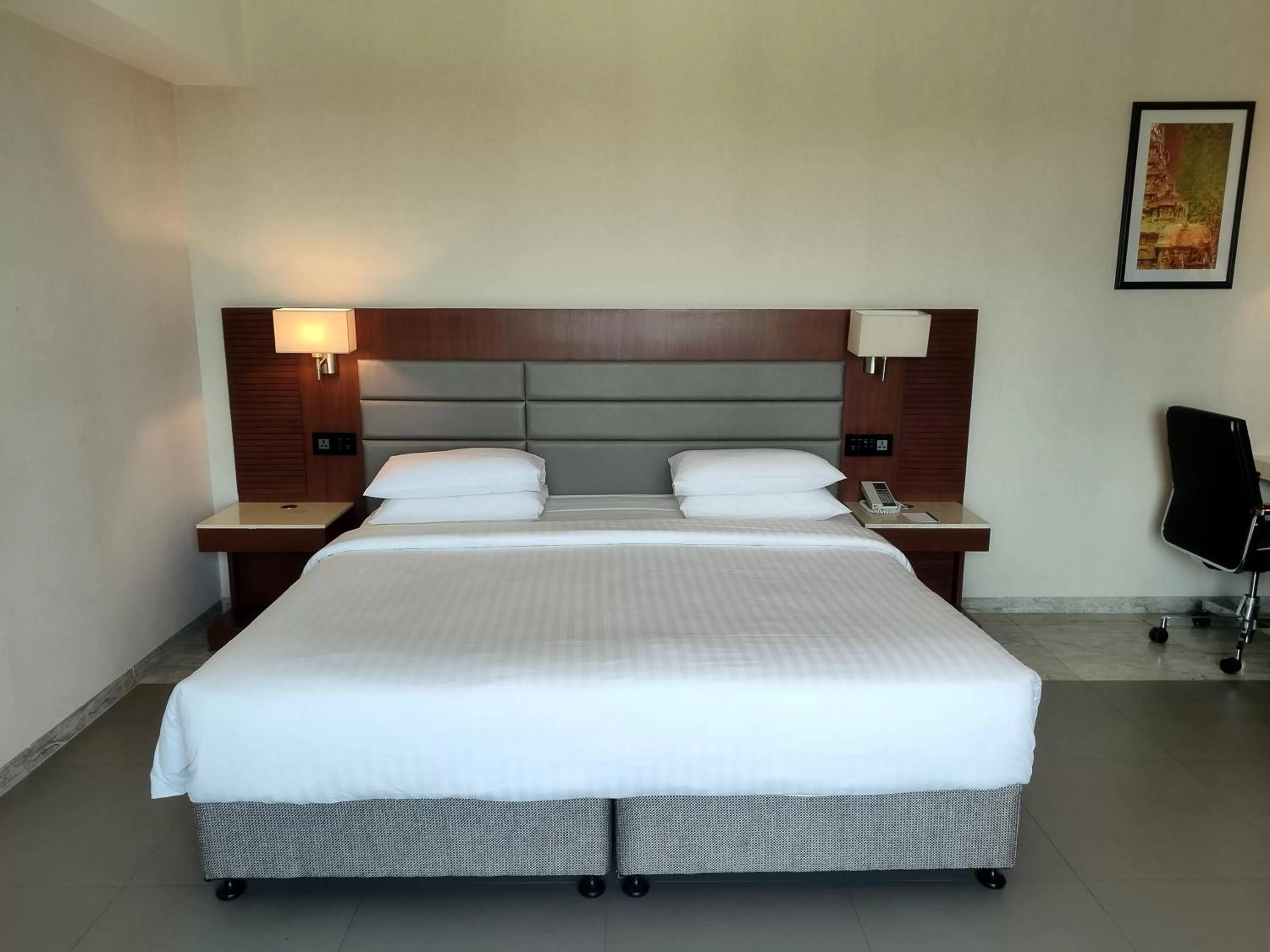 Bed in Courtyard by Marriott Madurai