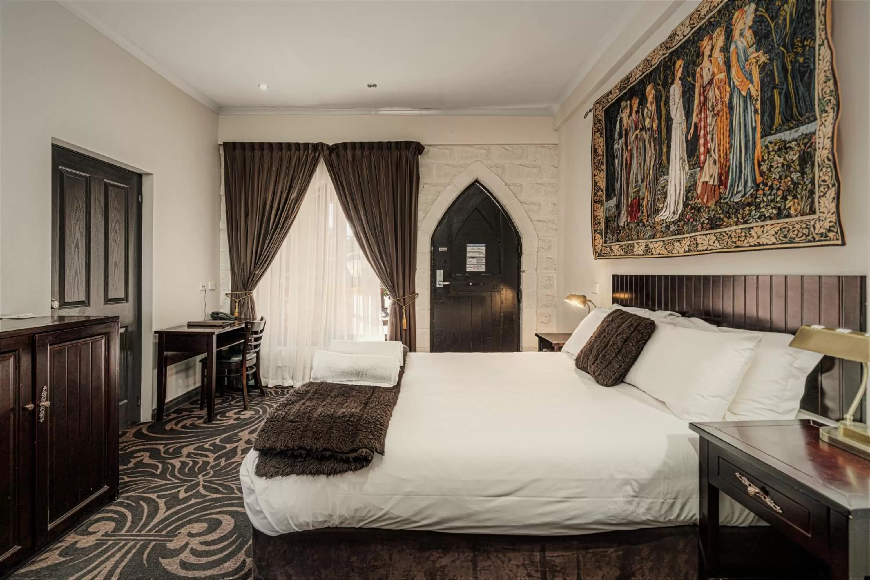 Bed in Big4 Kryal Castle Holiday Park Ballarat