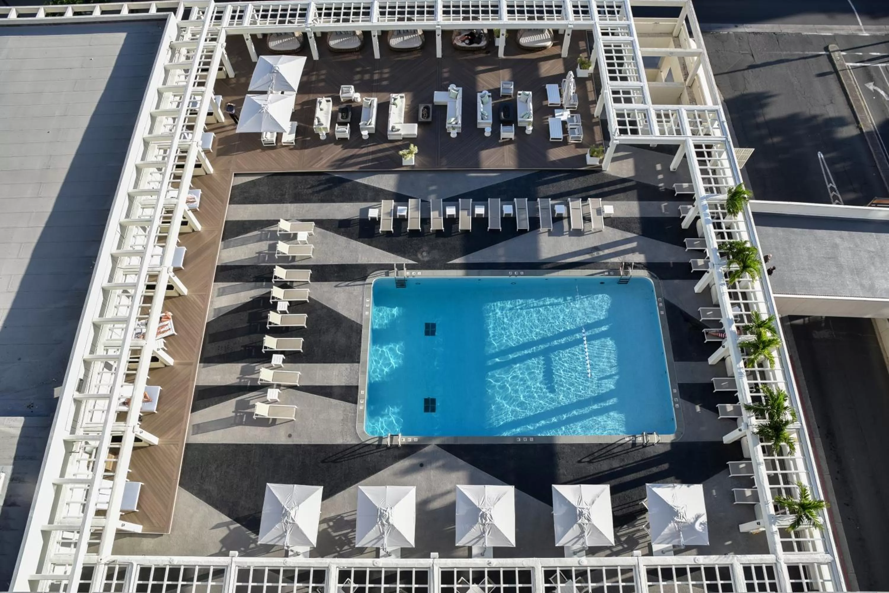 Pool view in Ala Moana Honolulu by Mantra