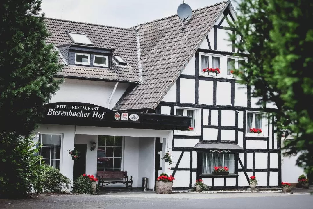Property Building in Bierenbacher Hof