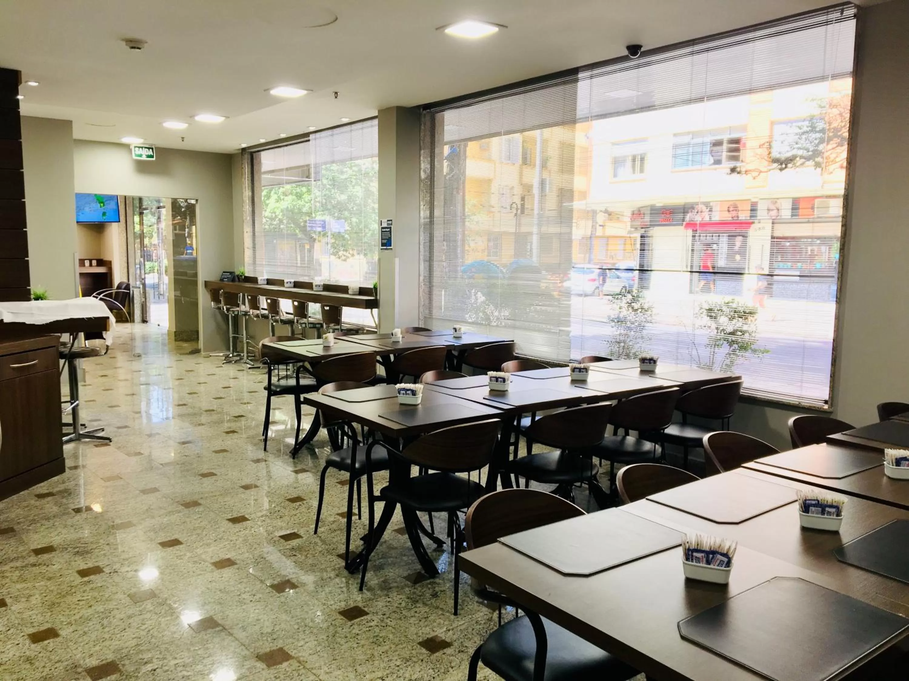 Buffet breakfast in Master Express Cidade Baixa - Próximo ao Araujo Viana, UFRGS e Santa Casa