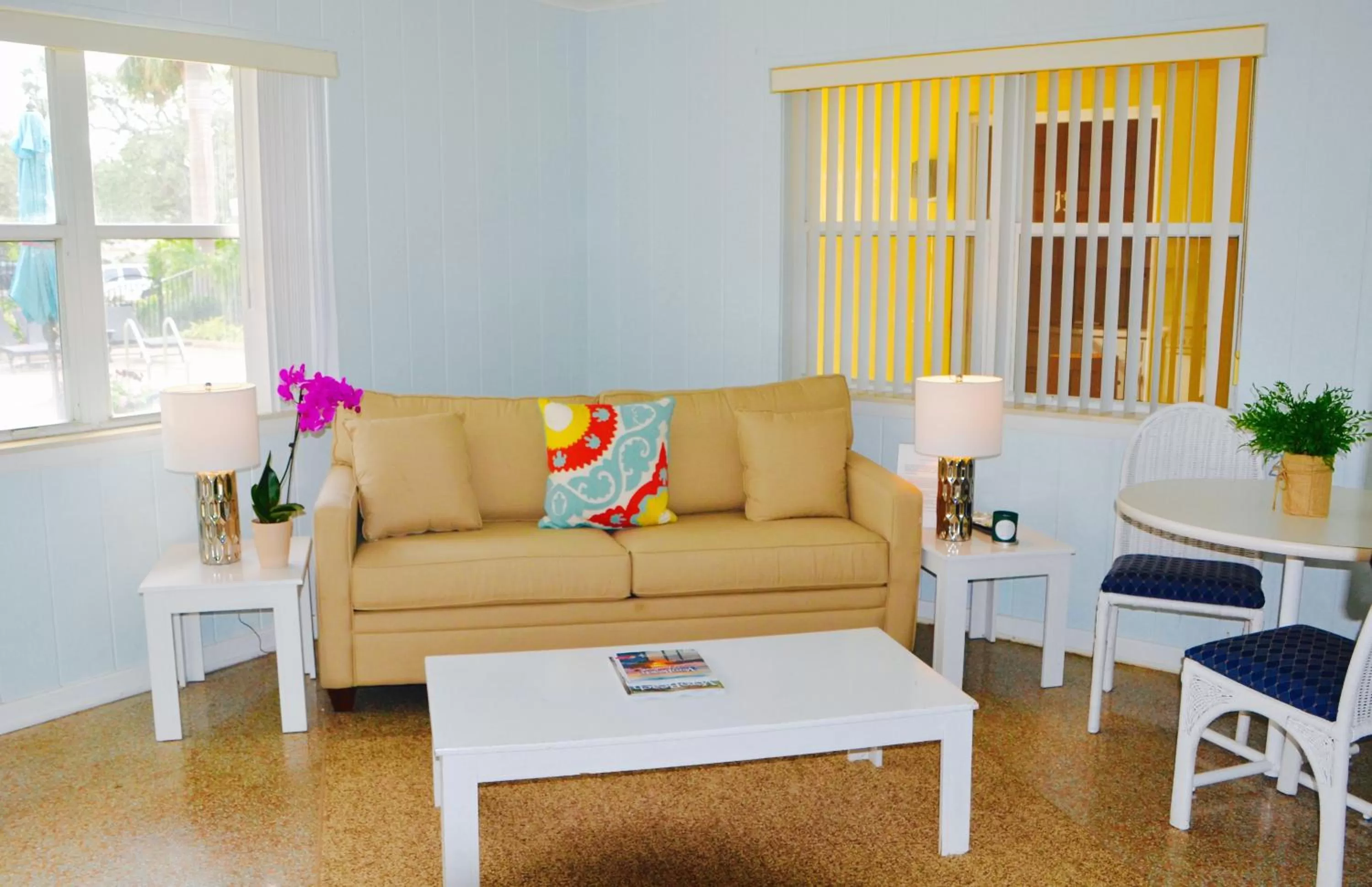 Living room in Sea Turtle Inn