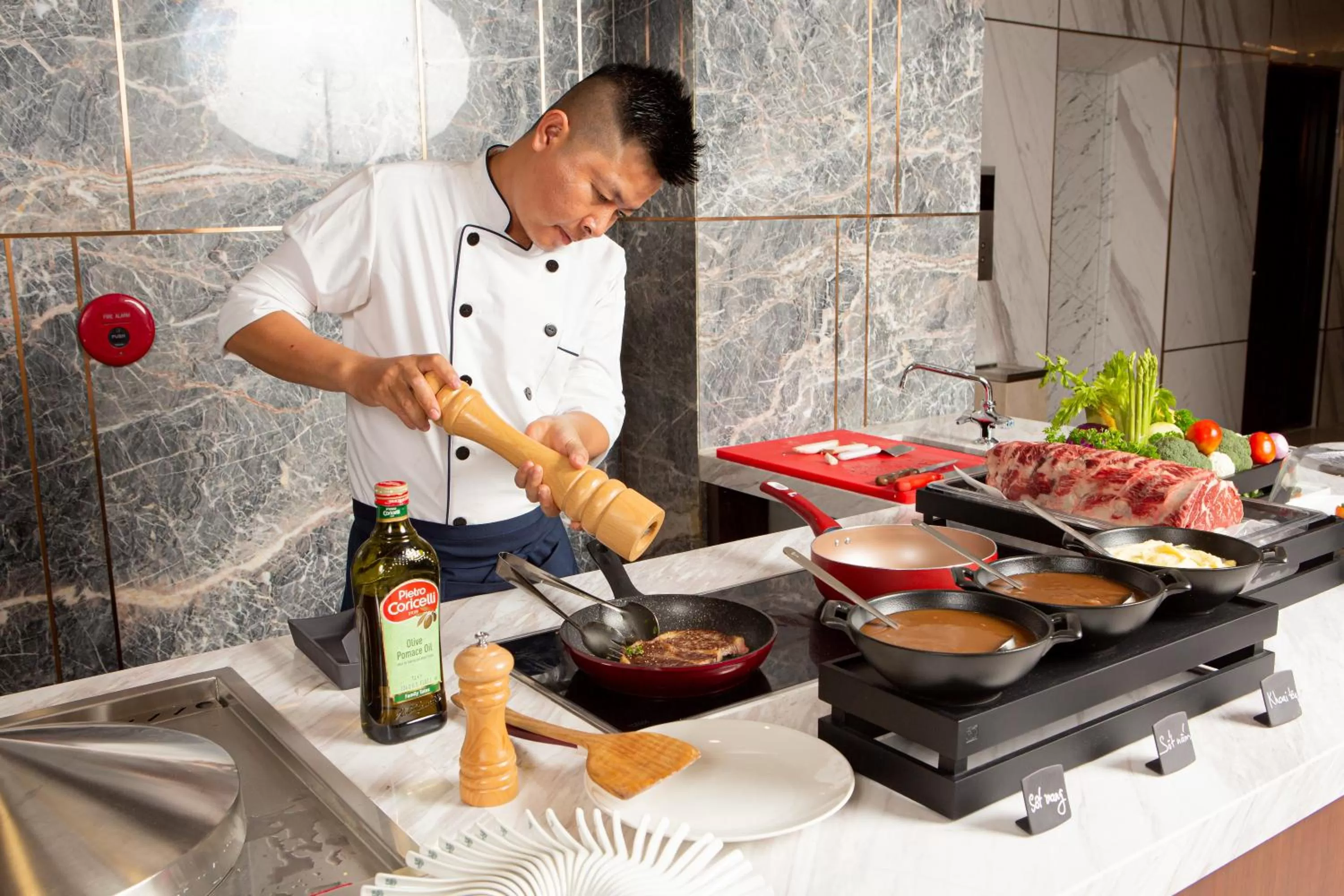 Food in D'Lecia Ha Long Hotel