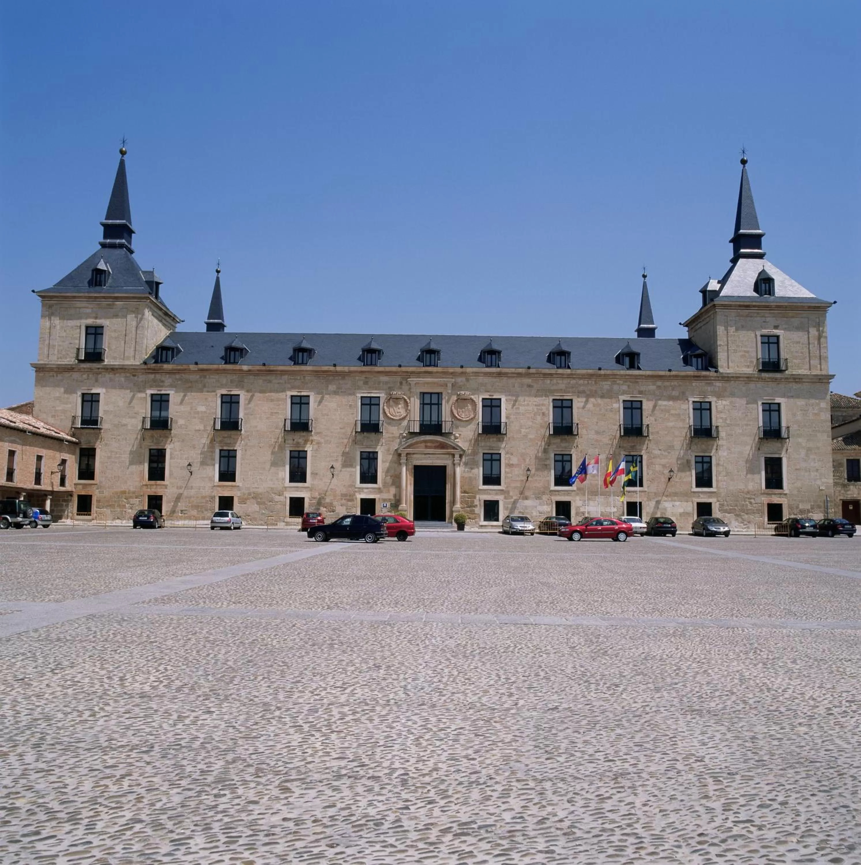 Facade/entrance in Parador de Lerma