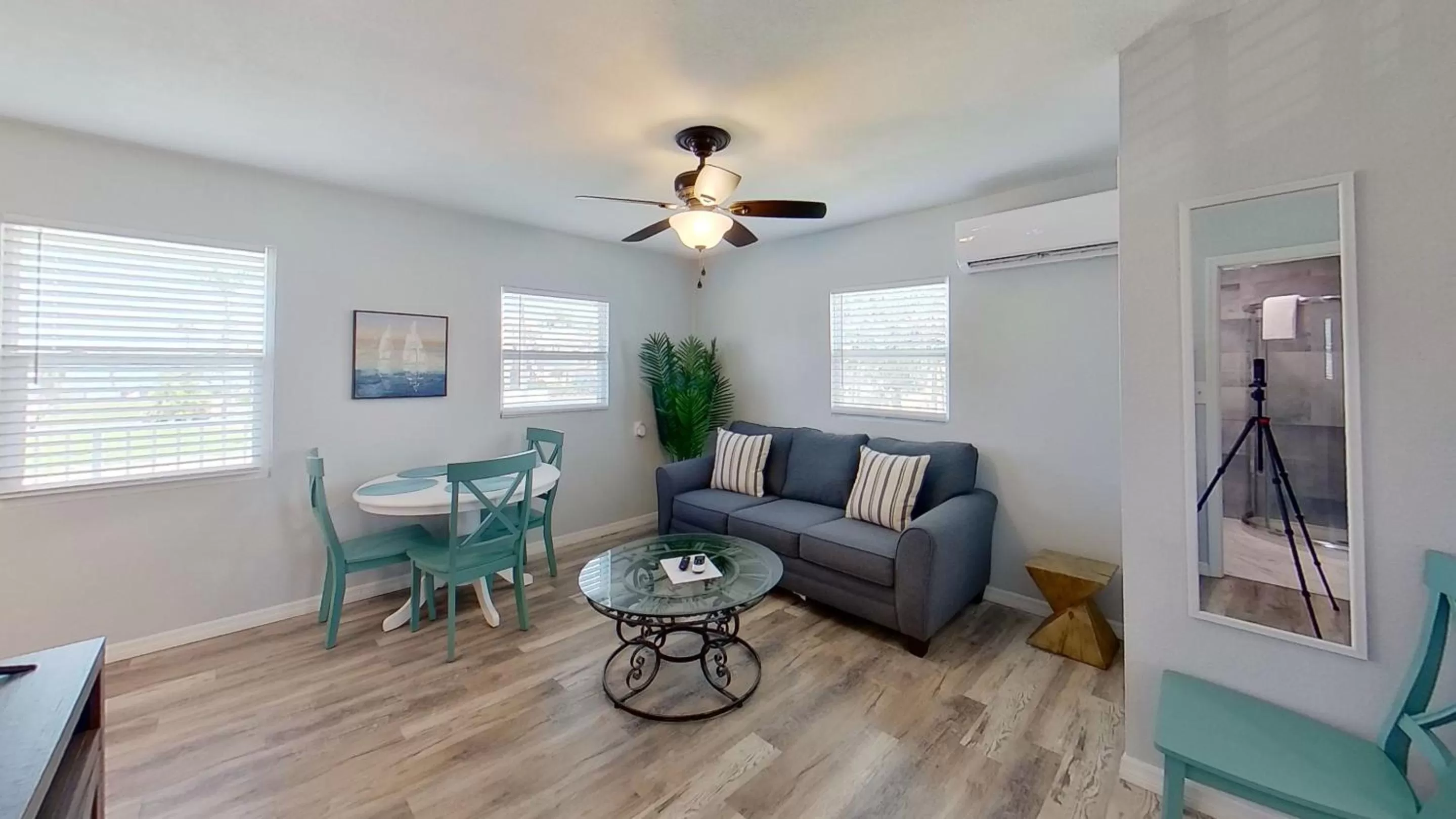 Living room in Matlacha on Shoreview