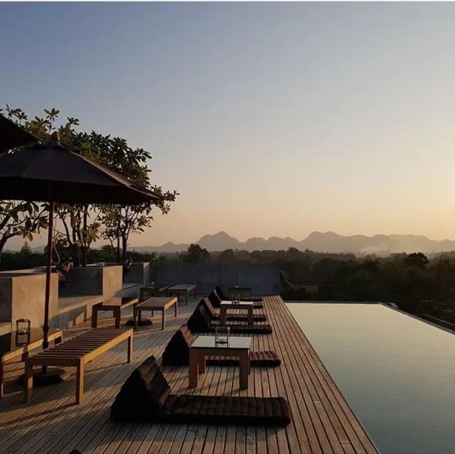 Swimming pool in Inchantreedoopool