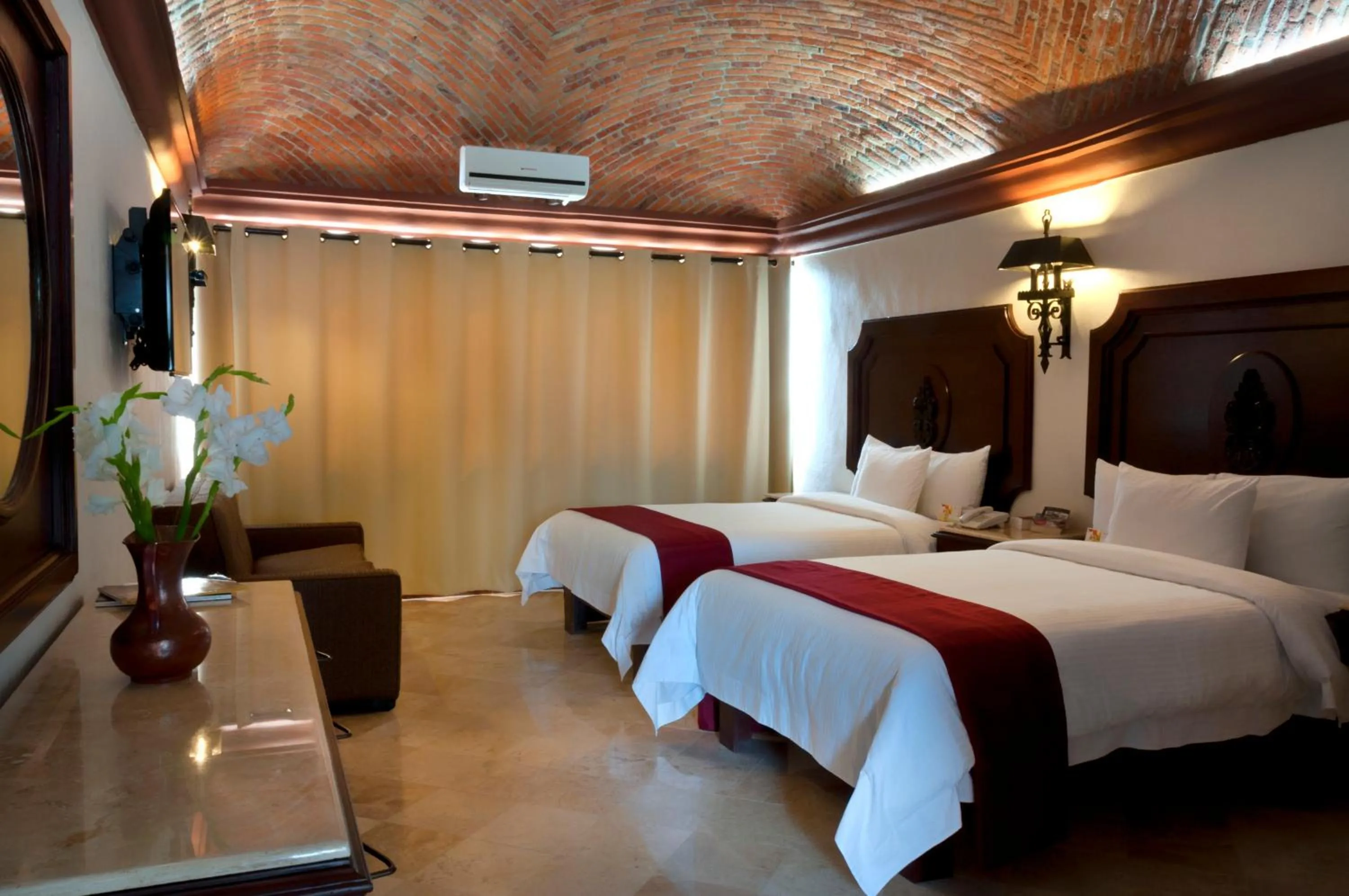 Bedroom, Bed in Imperio De Angeles