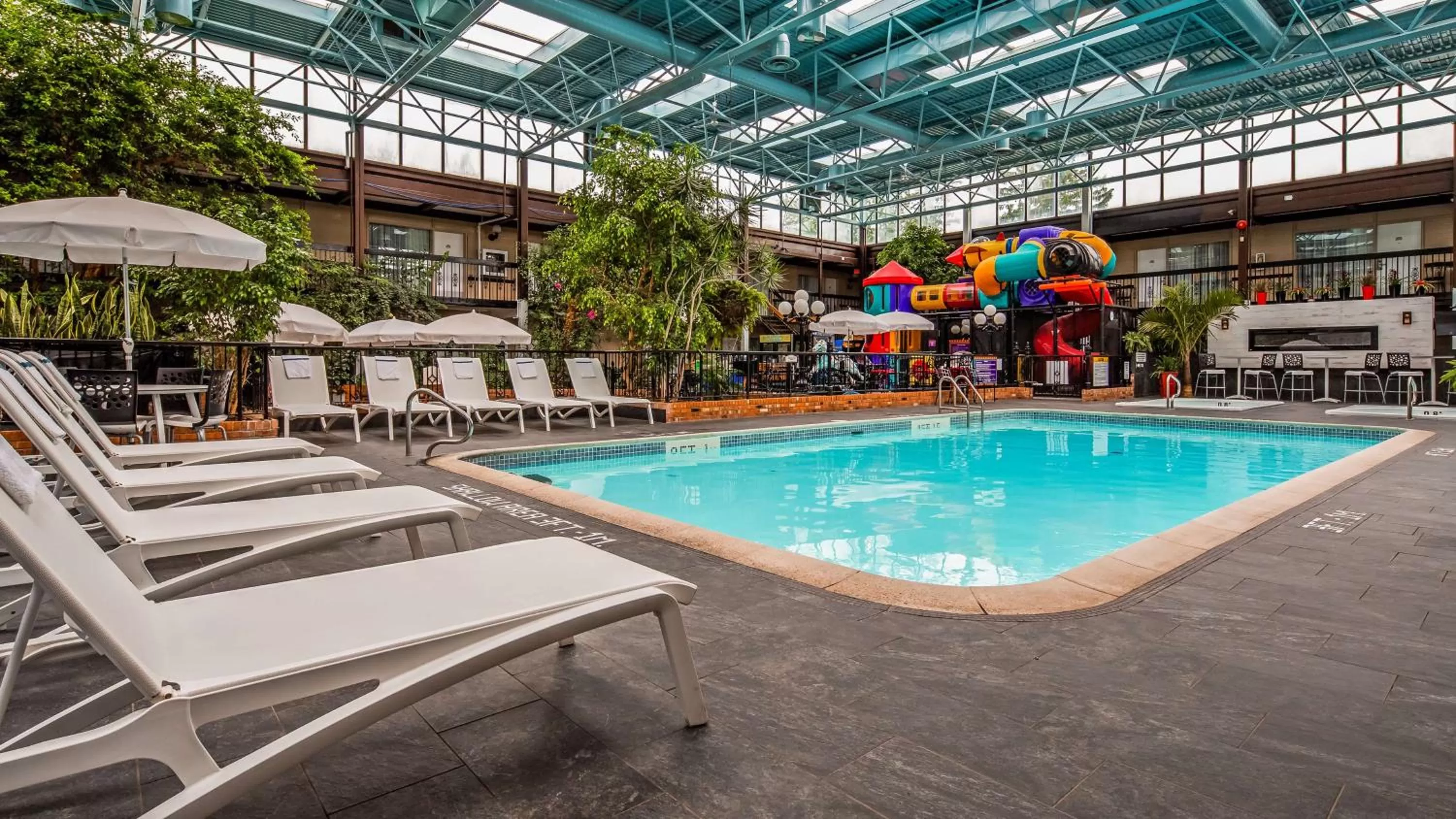 Swimming pool in Best Western Plus Cairn Croft Hotel
