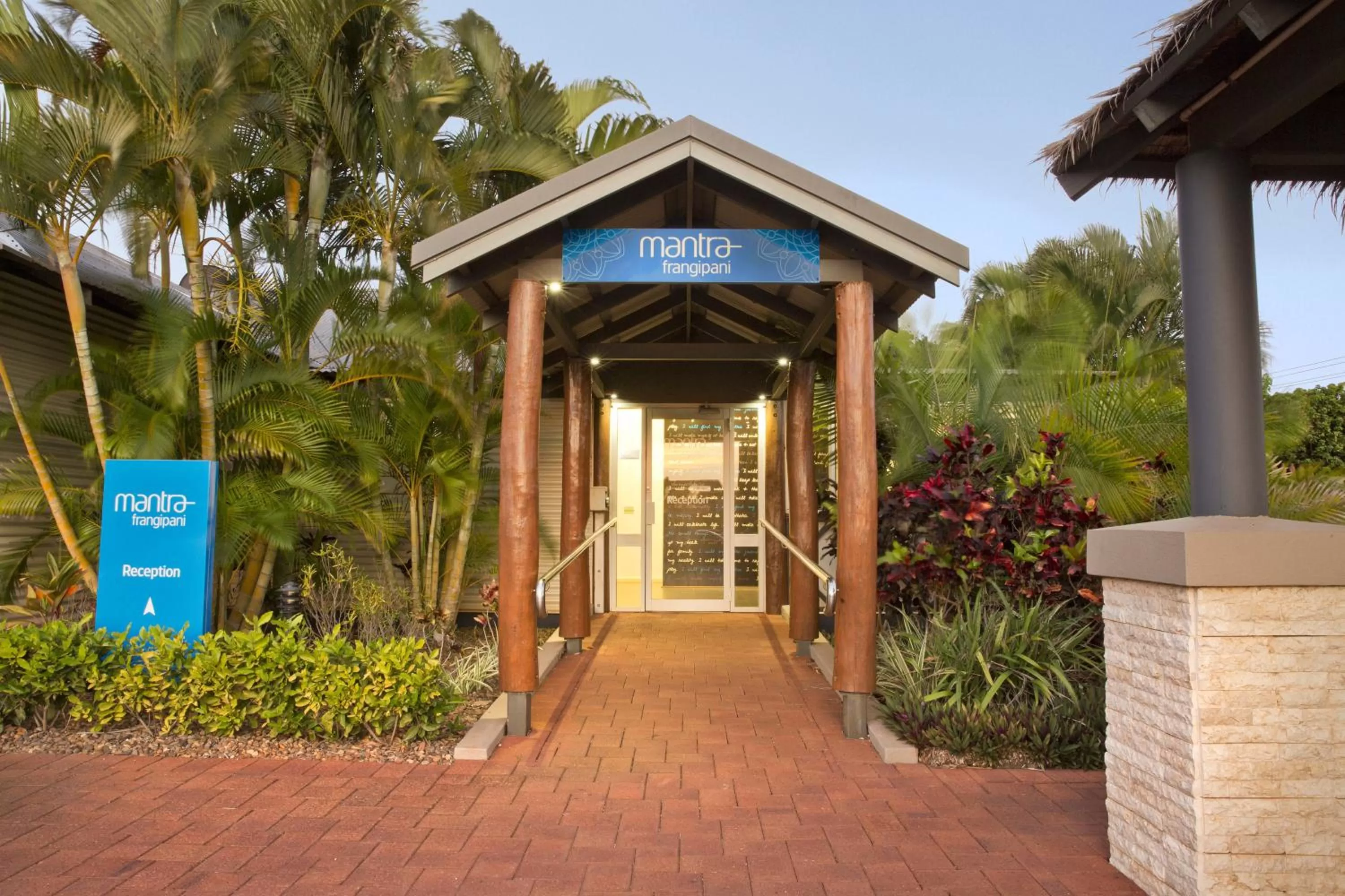 Facade/entrance in Mantra Frangipani Broome