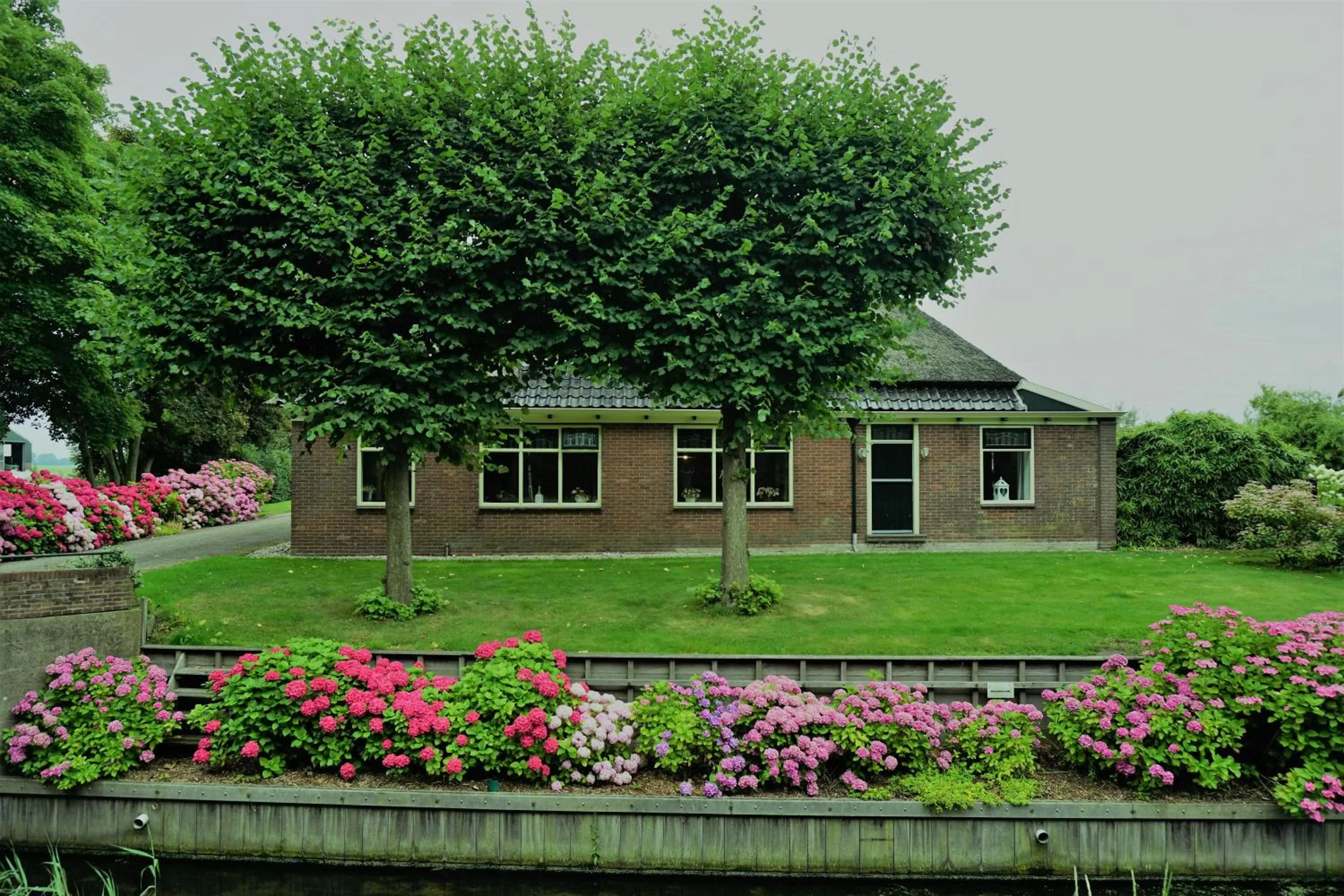 Property building in B & B De Gouwe Plek