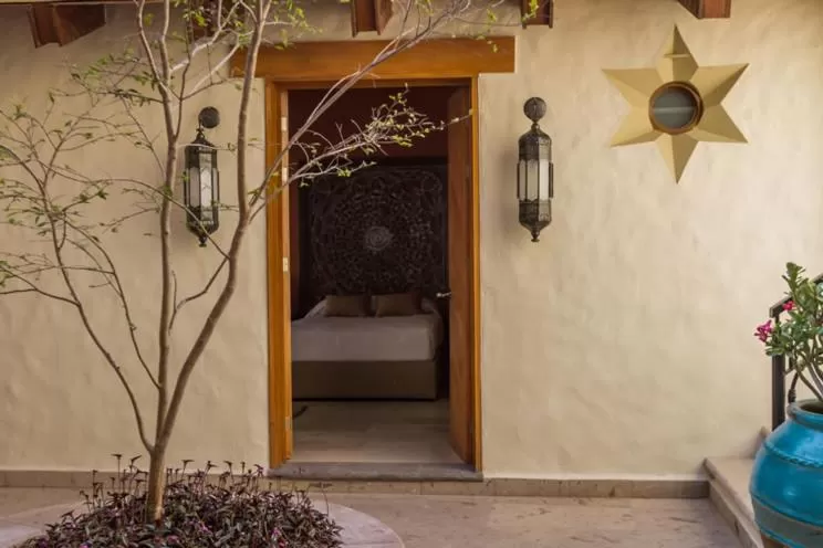 Facade/entrance in Hotel Lindo Ajijic Bed & Breakfast