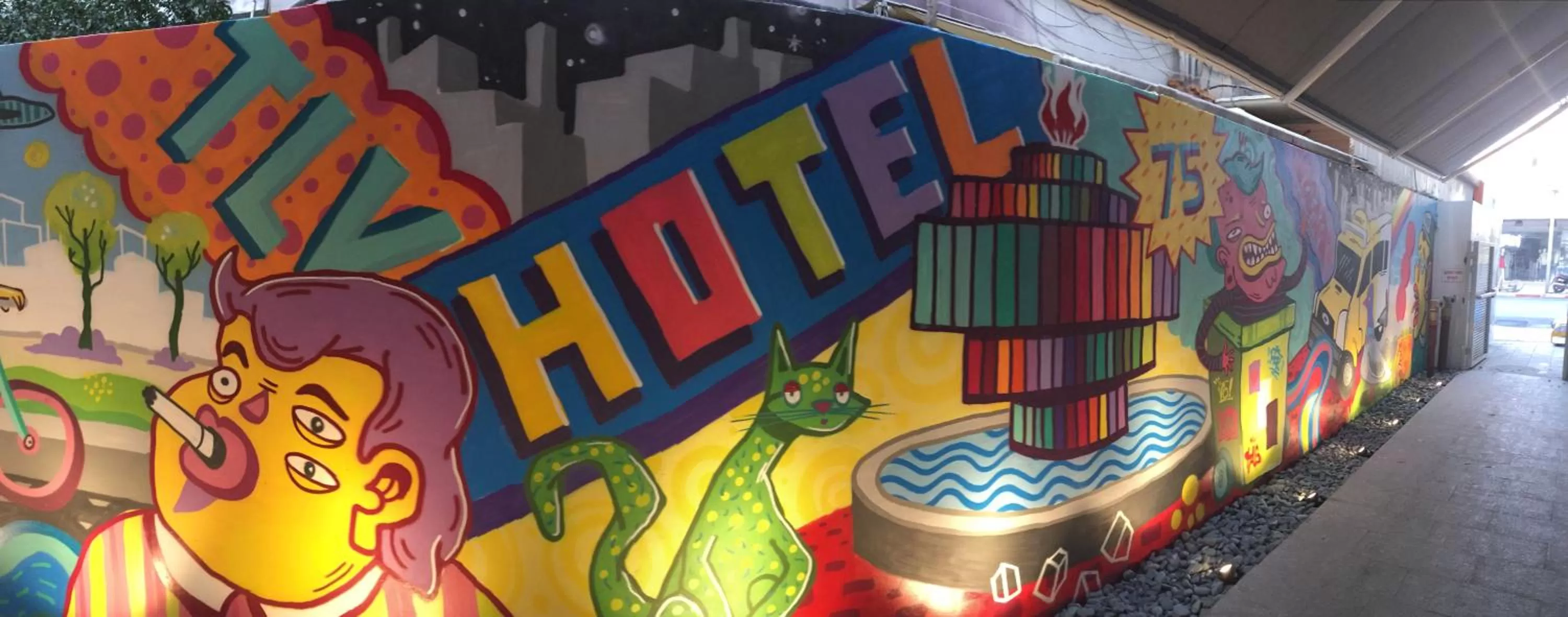 Facade/entrance in Hotel 75 by Prima Hotels