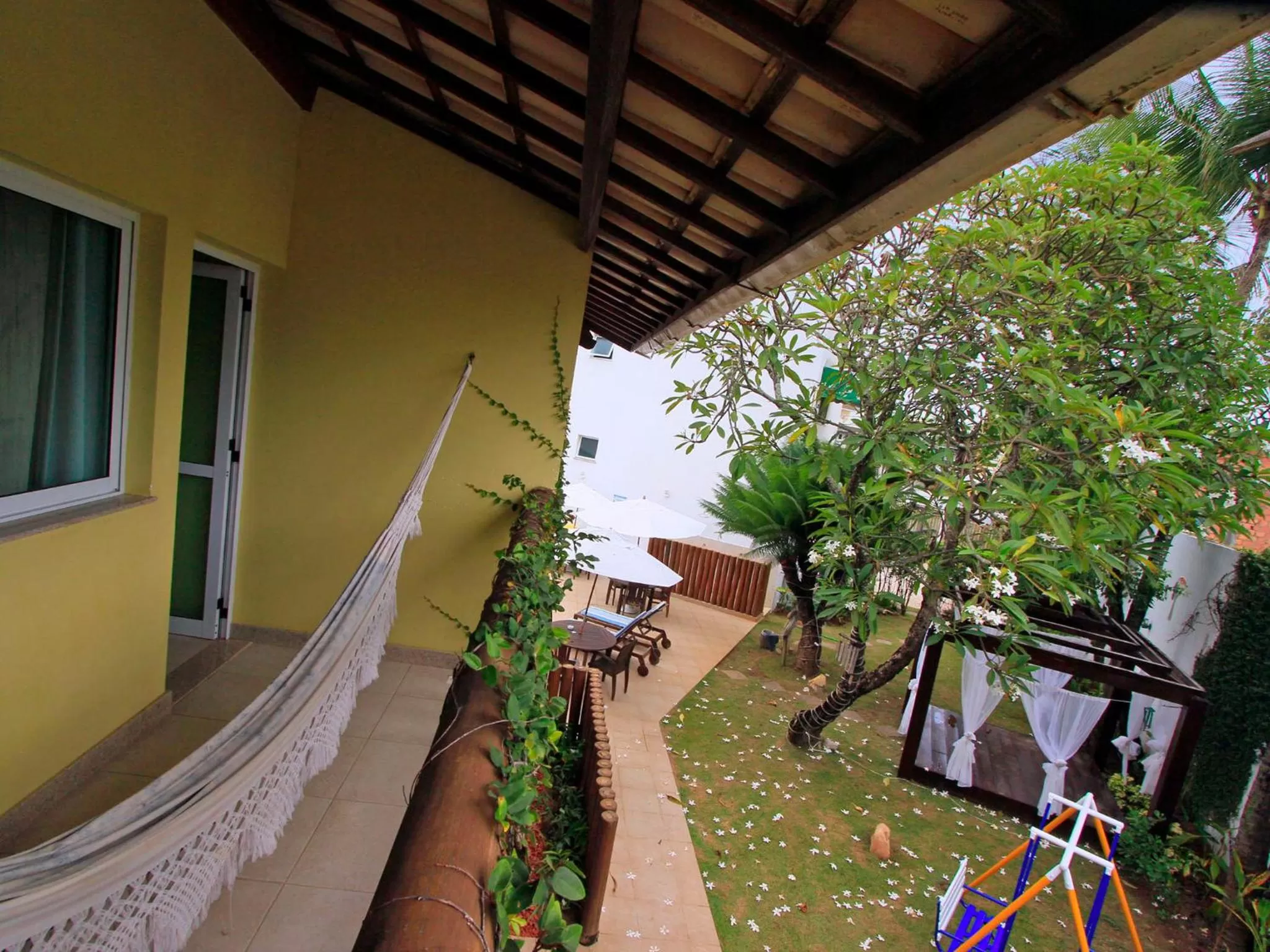 Balcony/Terrace in Farol de Itapuã Praia Hotel