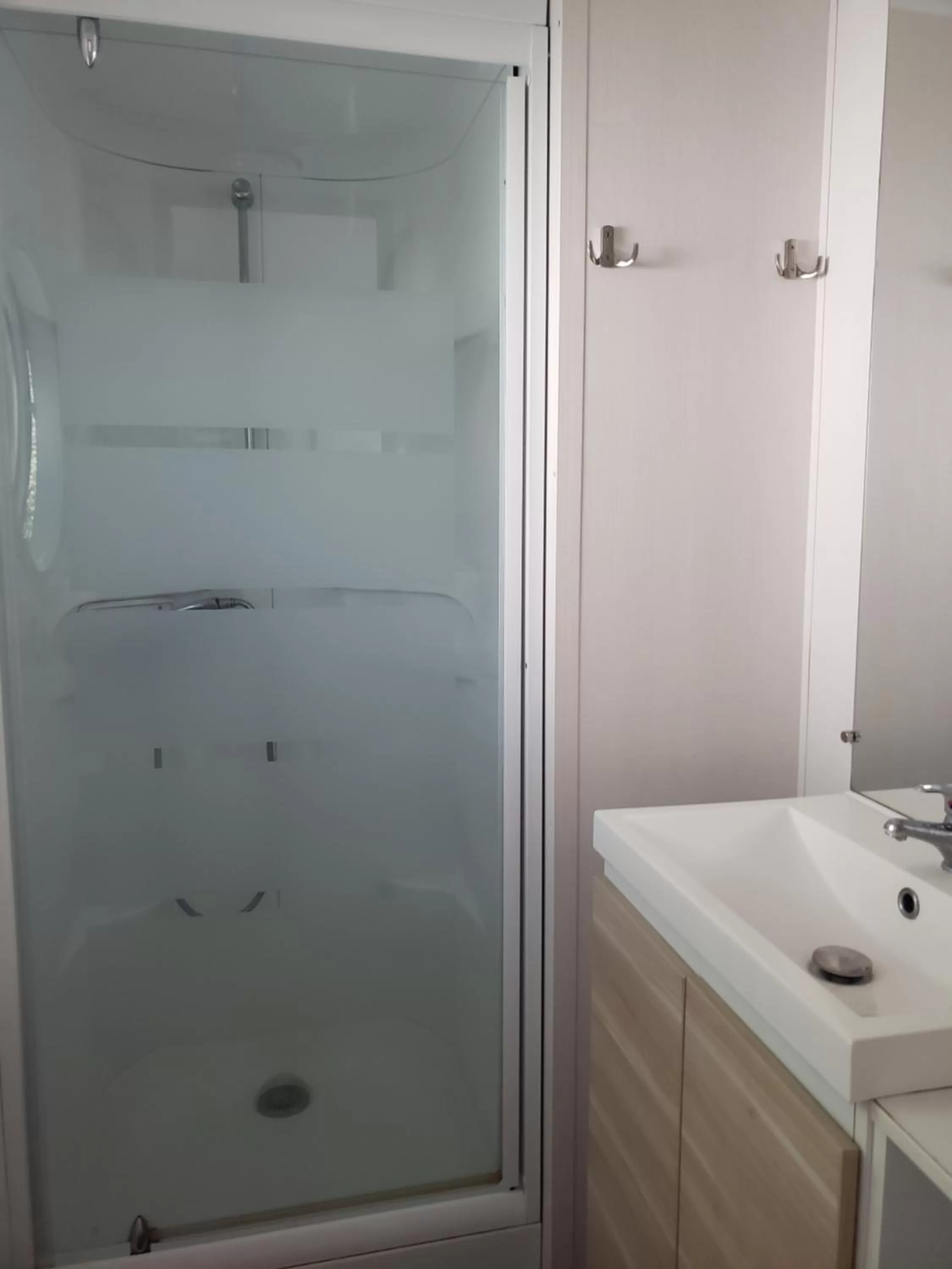 Shower in Le Moulin D'onclaire Camping et chambres d'hôtes