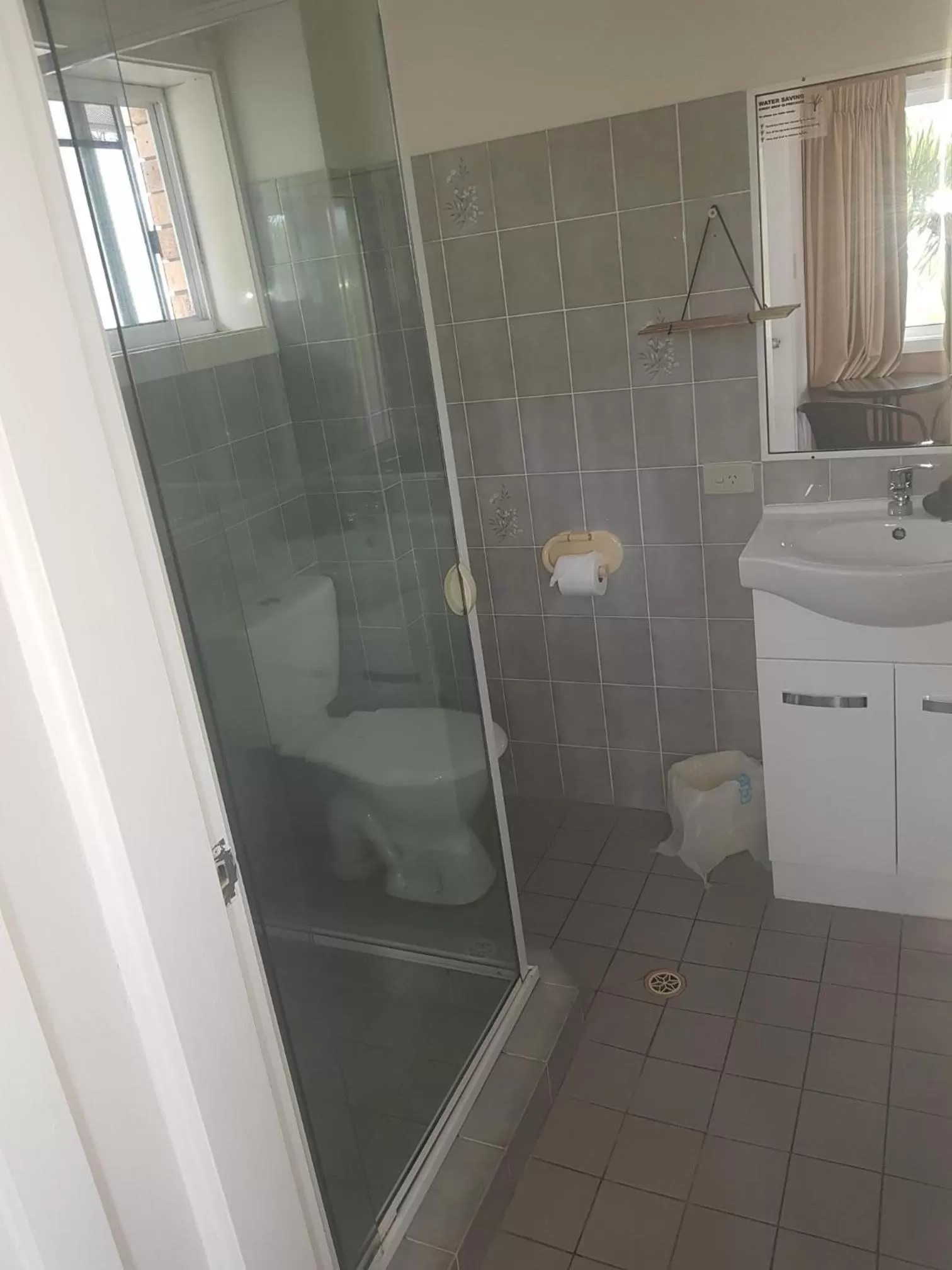 Bathroom in Limassol Motel