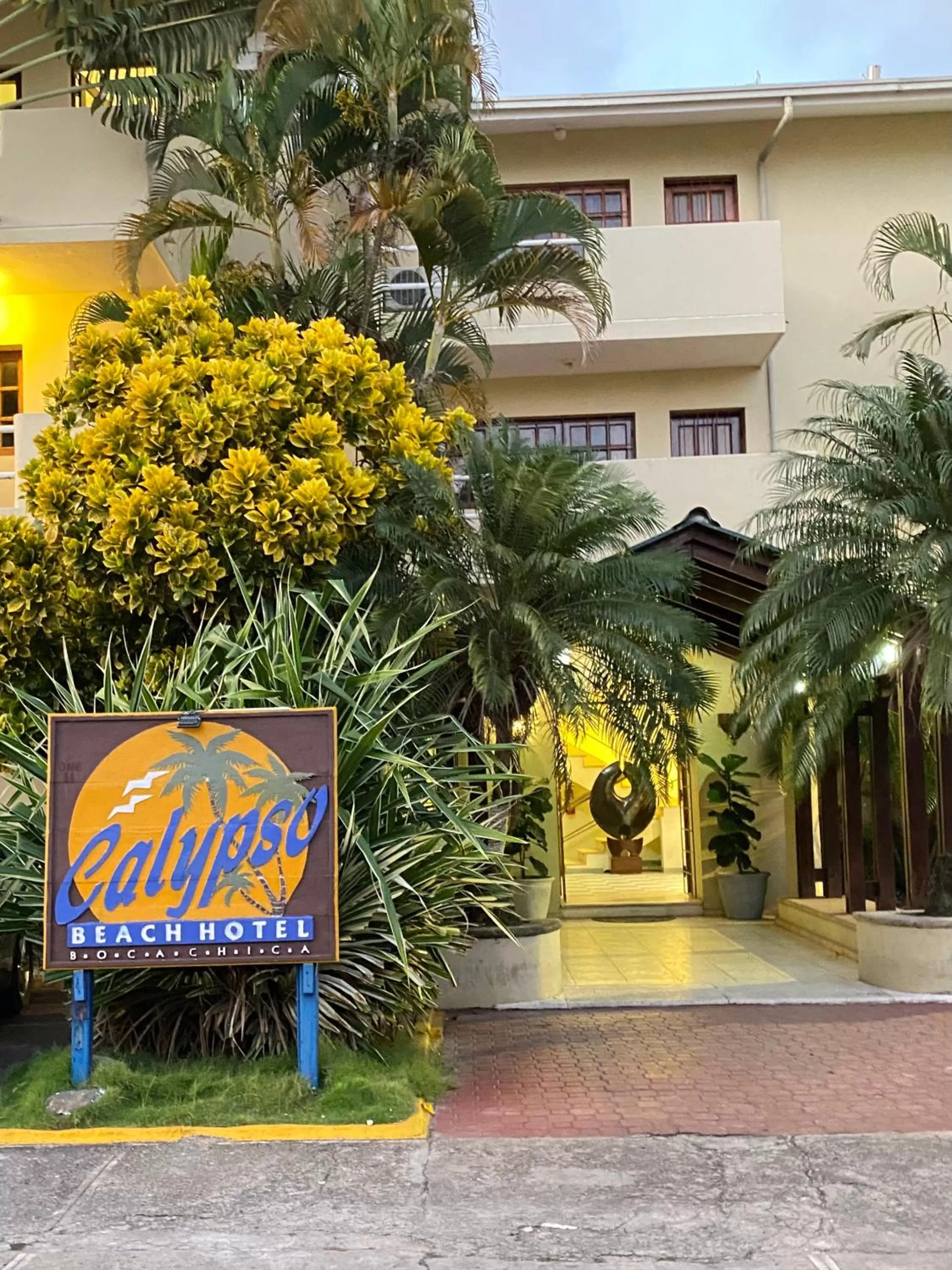 Property Building in Calypso Beach Hotel by The Urbn House Santo Domingo Airport