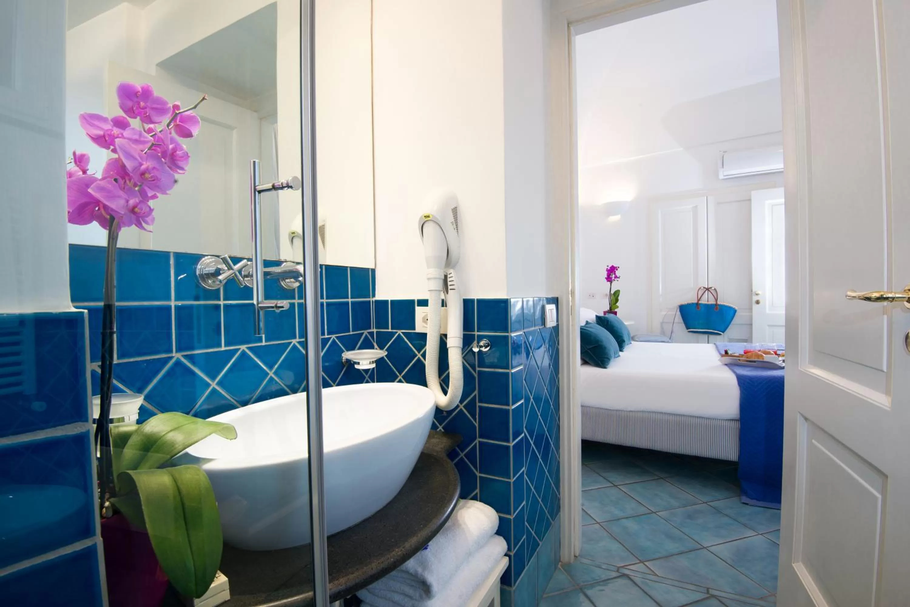 Toilet, Bed in Residenza Pansa B&B