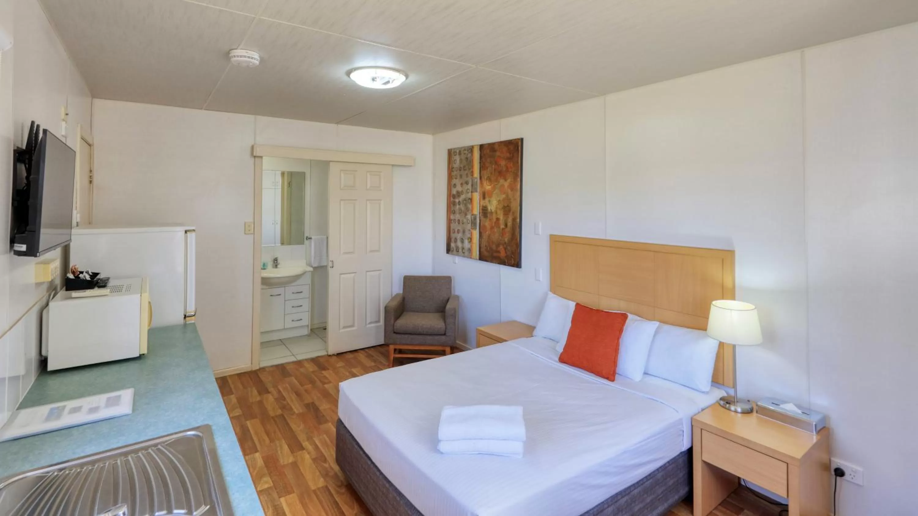 Bedroom, Bed in Chinchilla Motor Inn